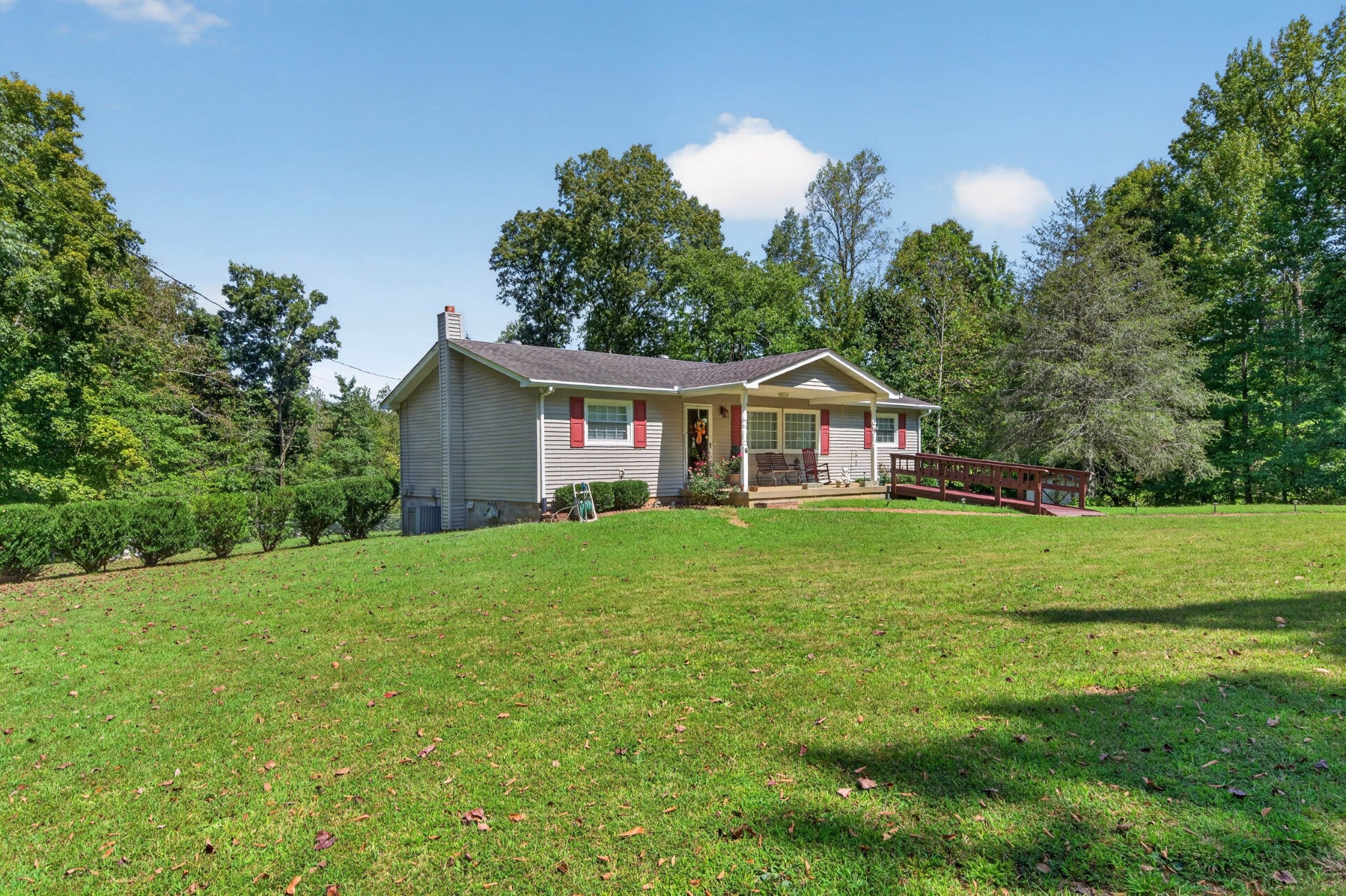 5440 Highway 49 W