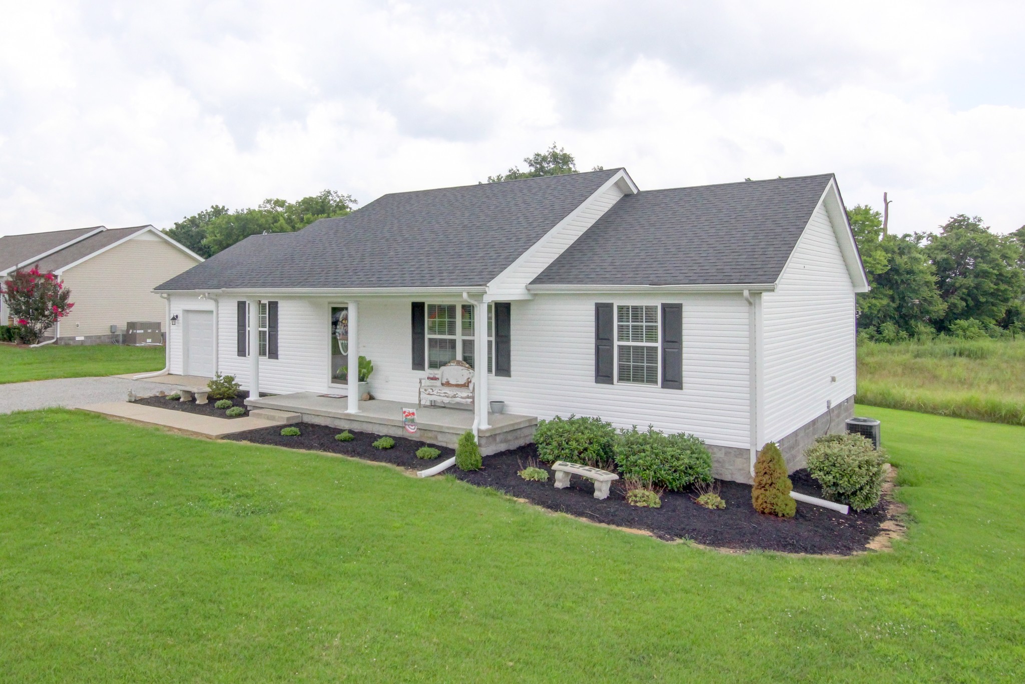 113 Riverbend Dr