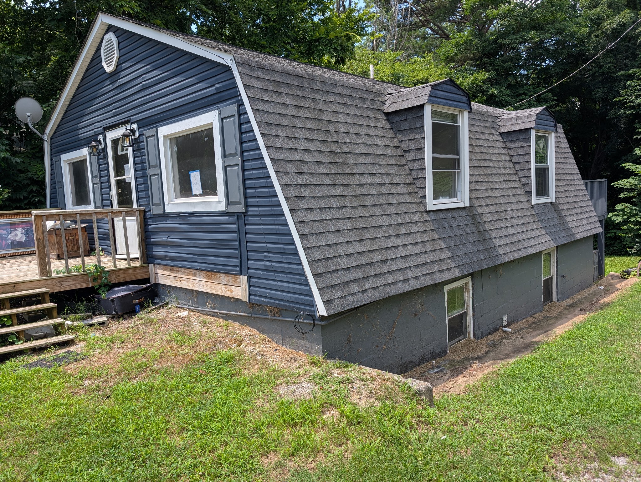 415 Durrett St