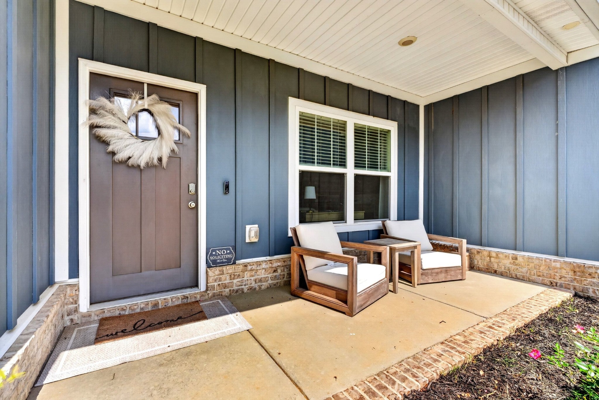 569 Bowden Dr