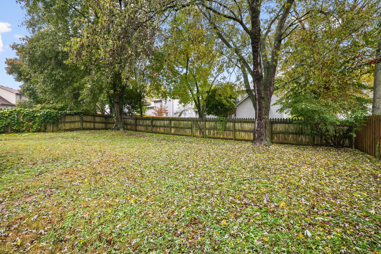 617 Independence Dr E