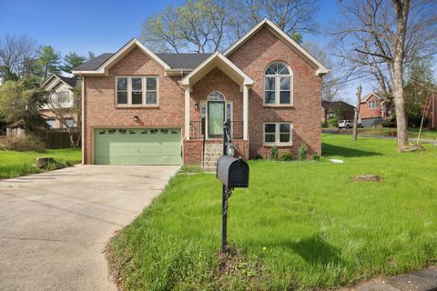 800 Carlisle Ct N Nashville TN 37214