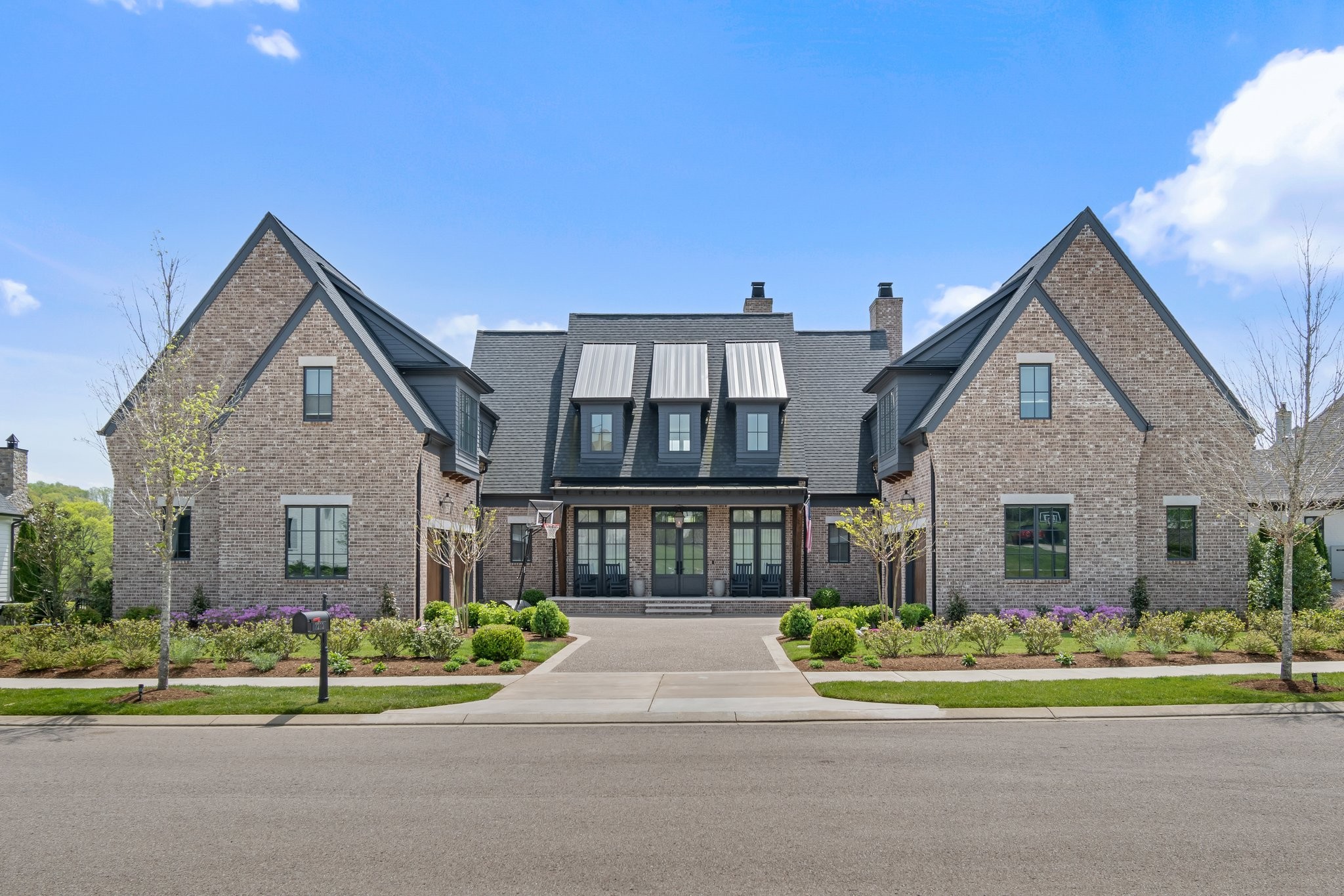 7212 Shagbark Ln
