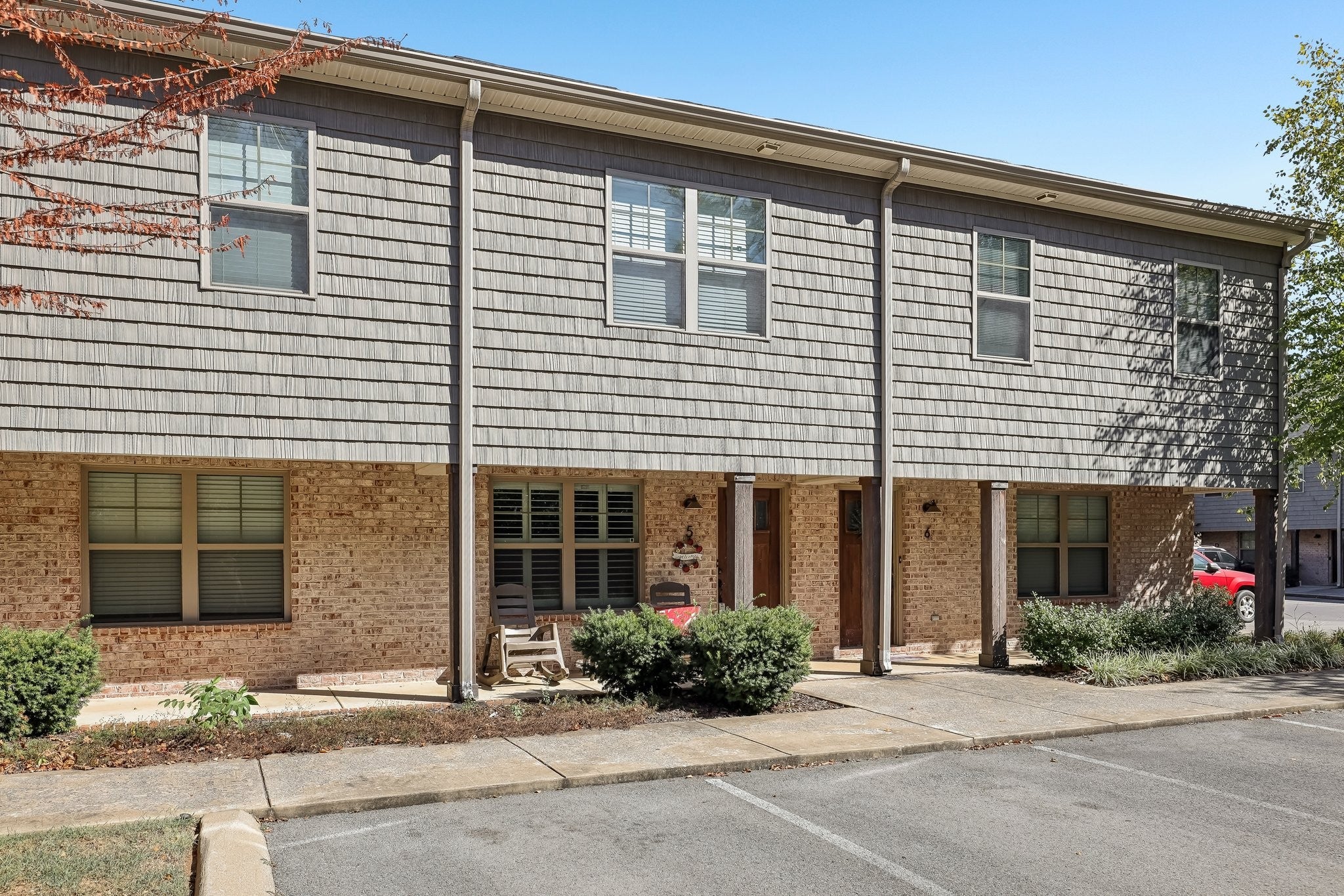 2506 E Main St A5