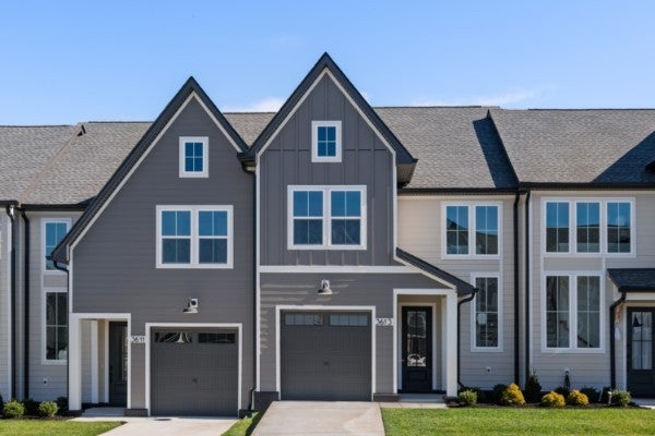 3611 Simba Ln