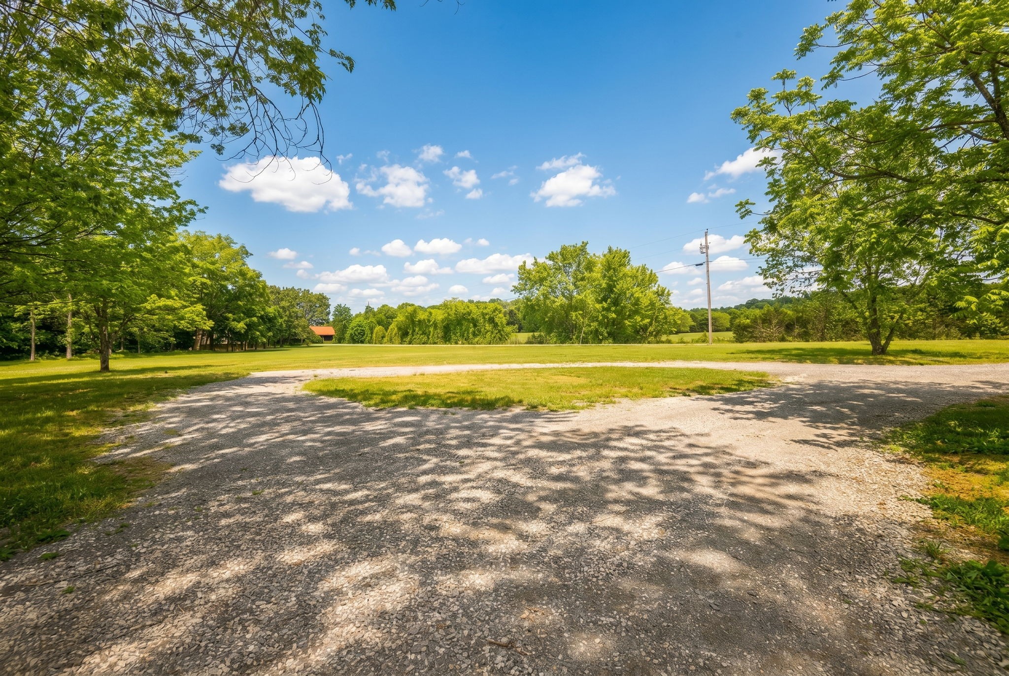 1900 Rocky Valley Rd