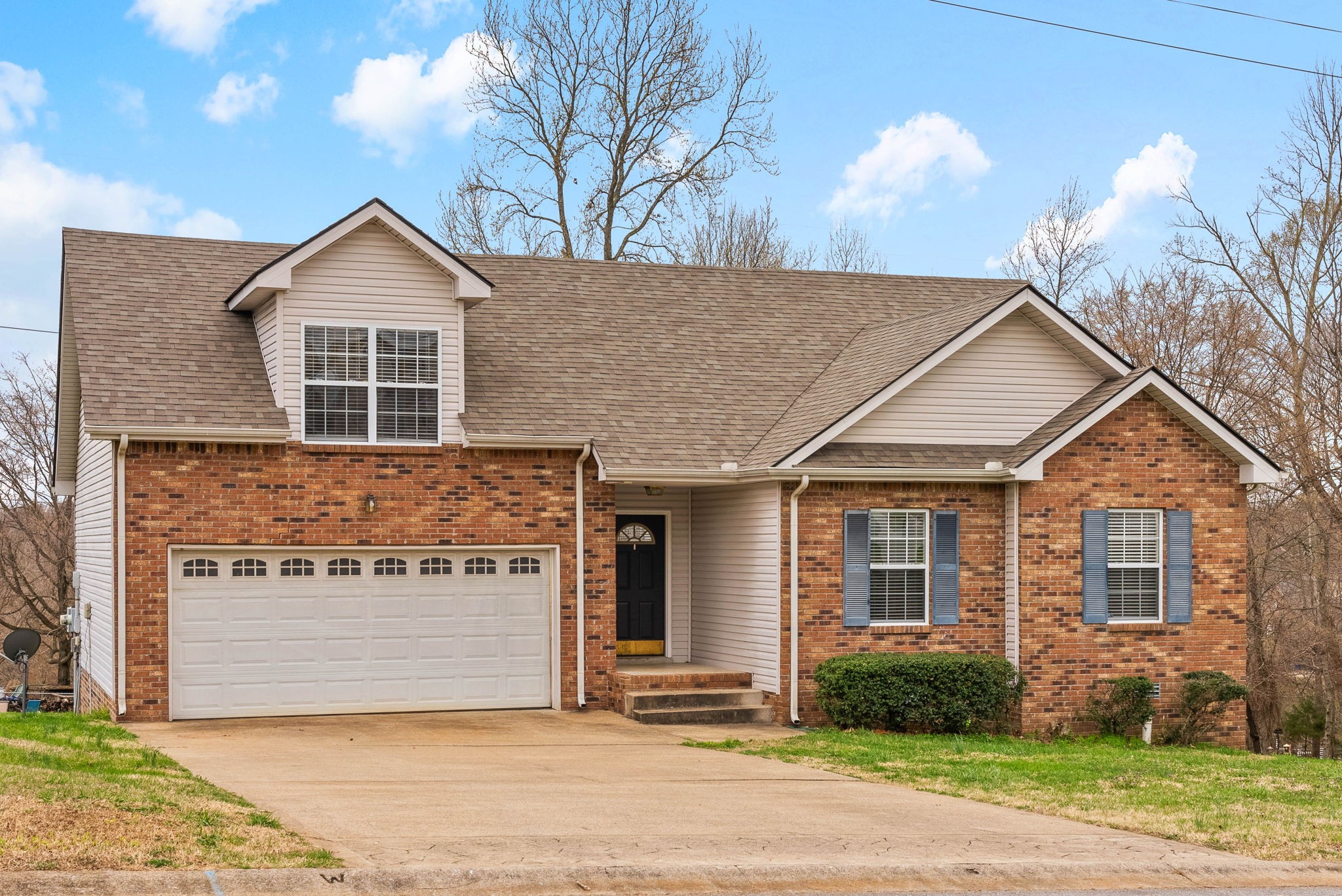 Clarksville, Tennessee 37040, United States, 3 Bedrooms Bedrooms, ,2 BathroomsBathrooms,Residential,Active,107233