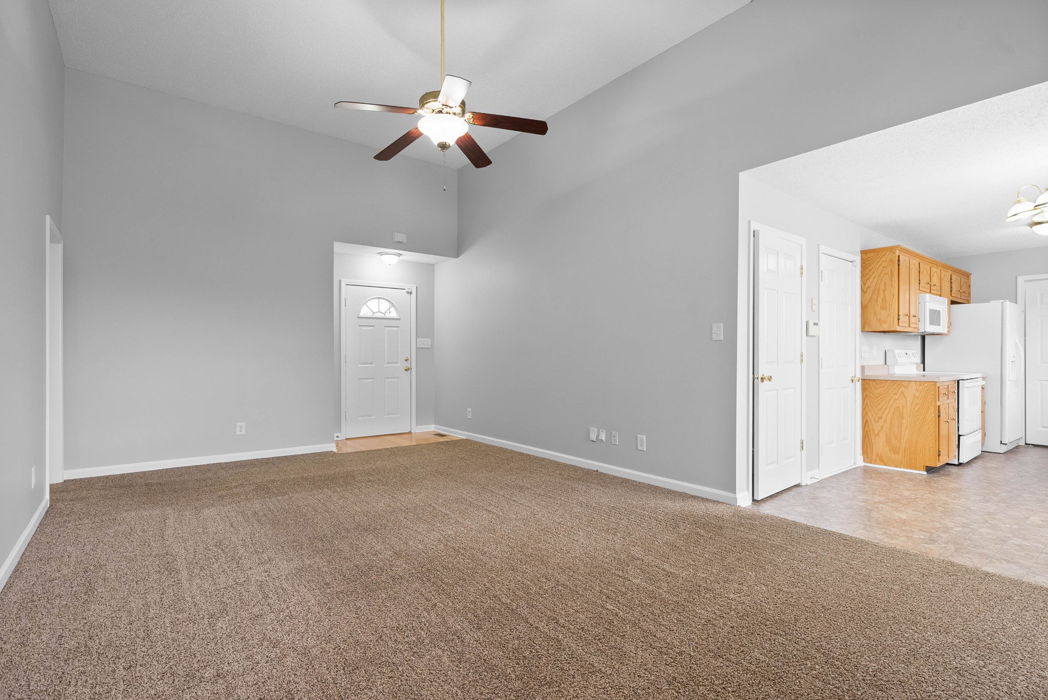 Clarksville, Tennessee 37040, United States, 3 Bedrooms Bedrooms, ,2 BathroomsBathrooms,Residential,Active,107233