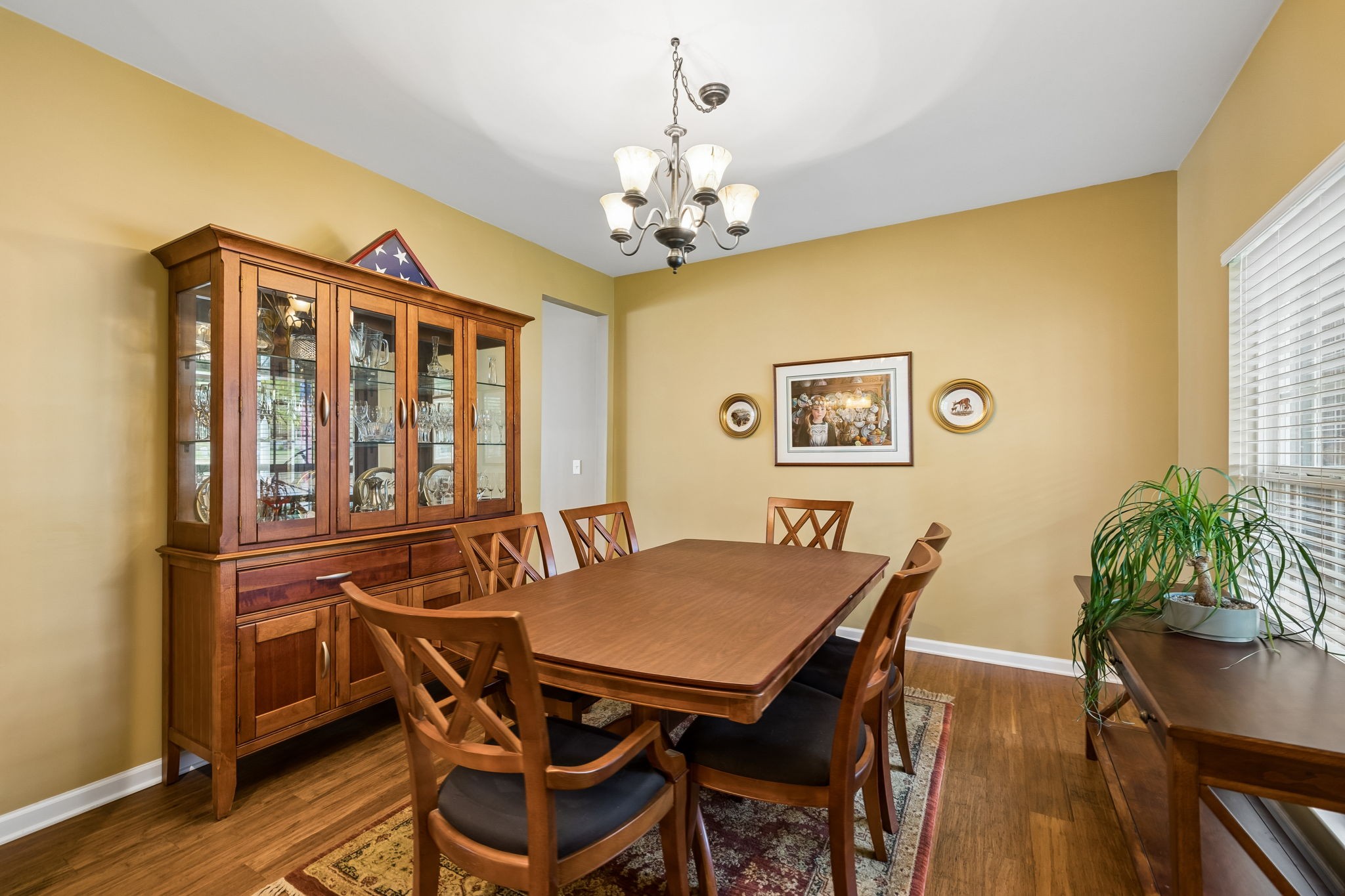 1409 Baileys Barn Ct