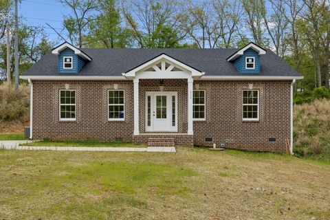 613 Hill Rd Clarksville TN 37040