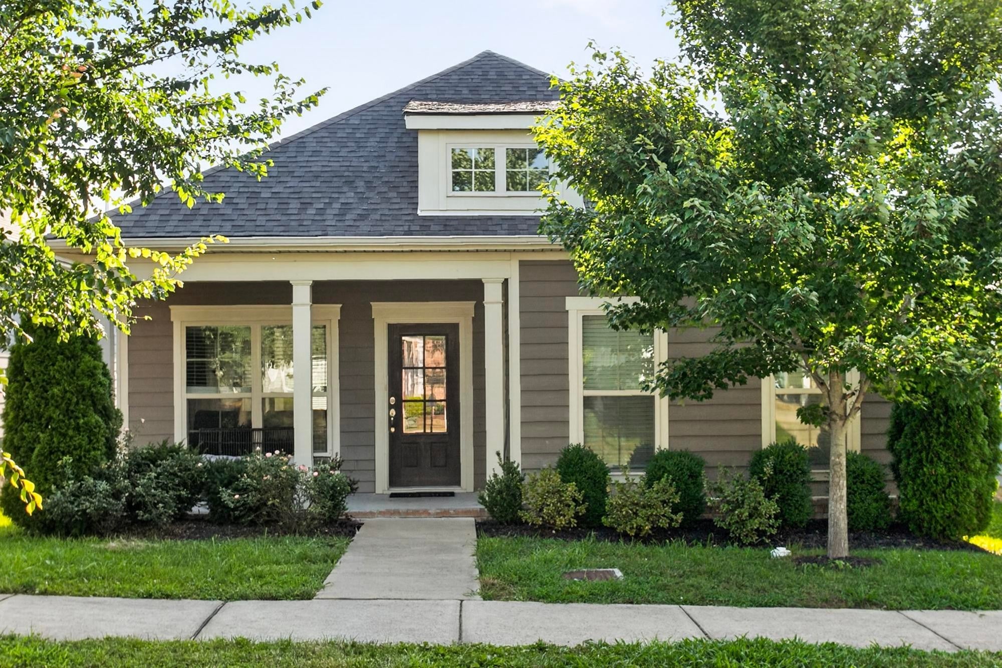 3-bed listing at 2060 Kirkwall Dr, Nolensville