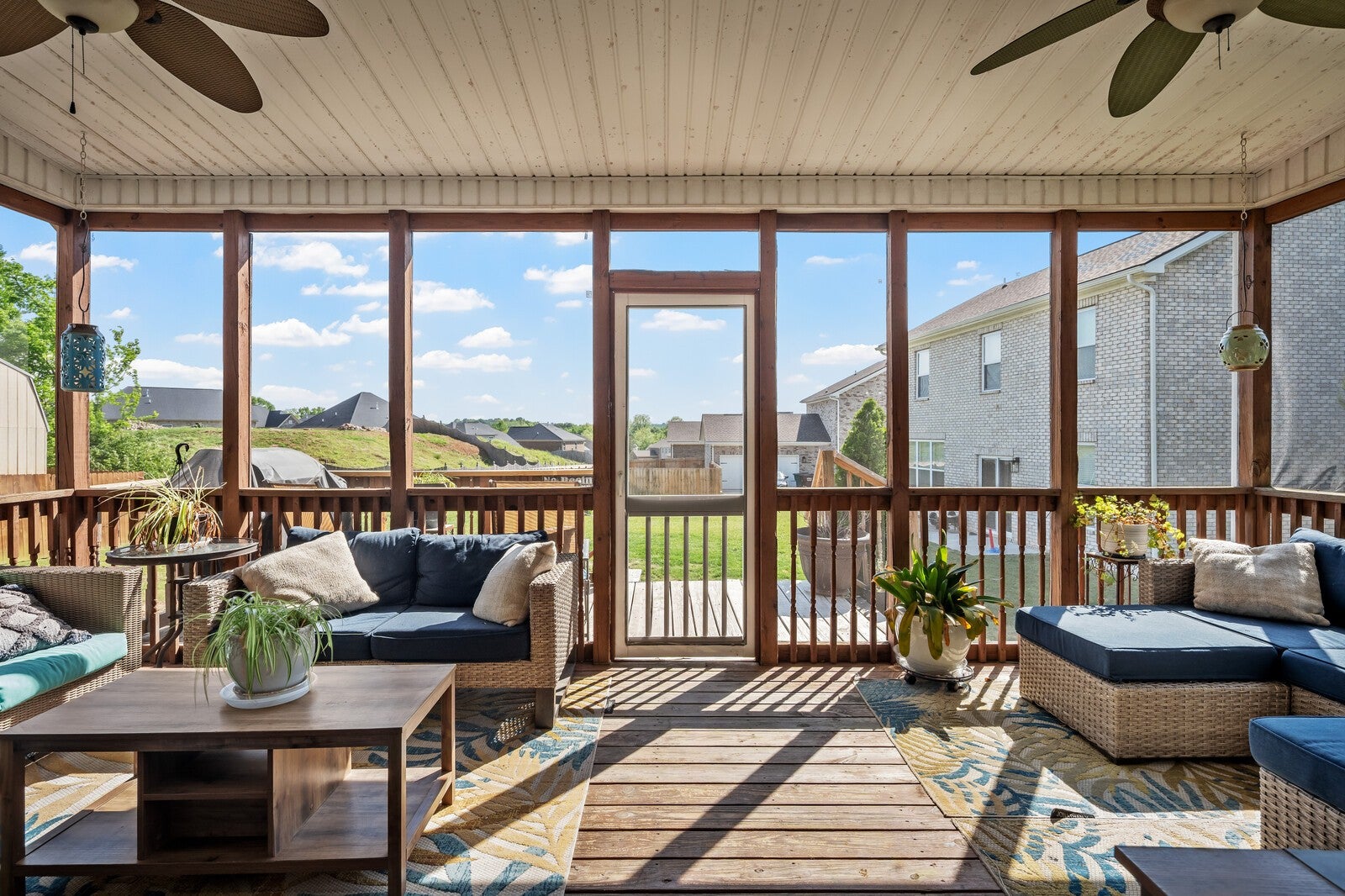 2848 Meadow Gln