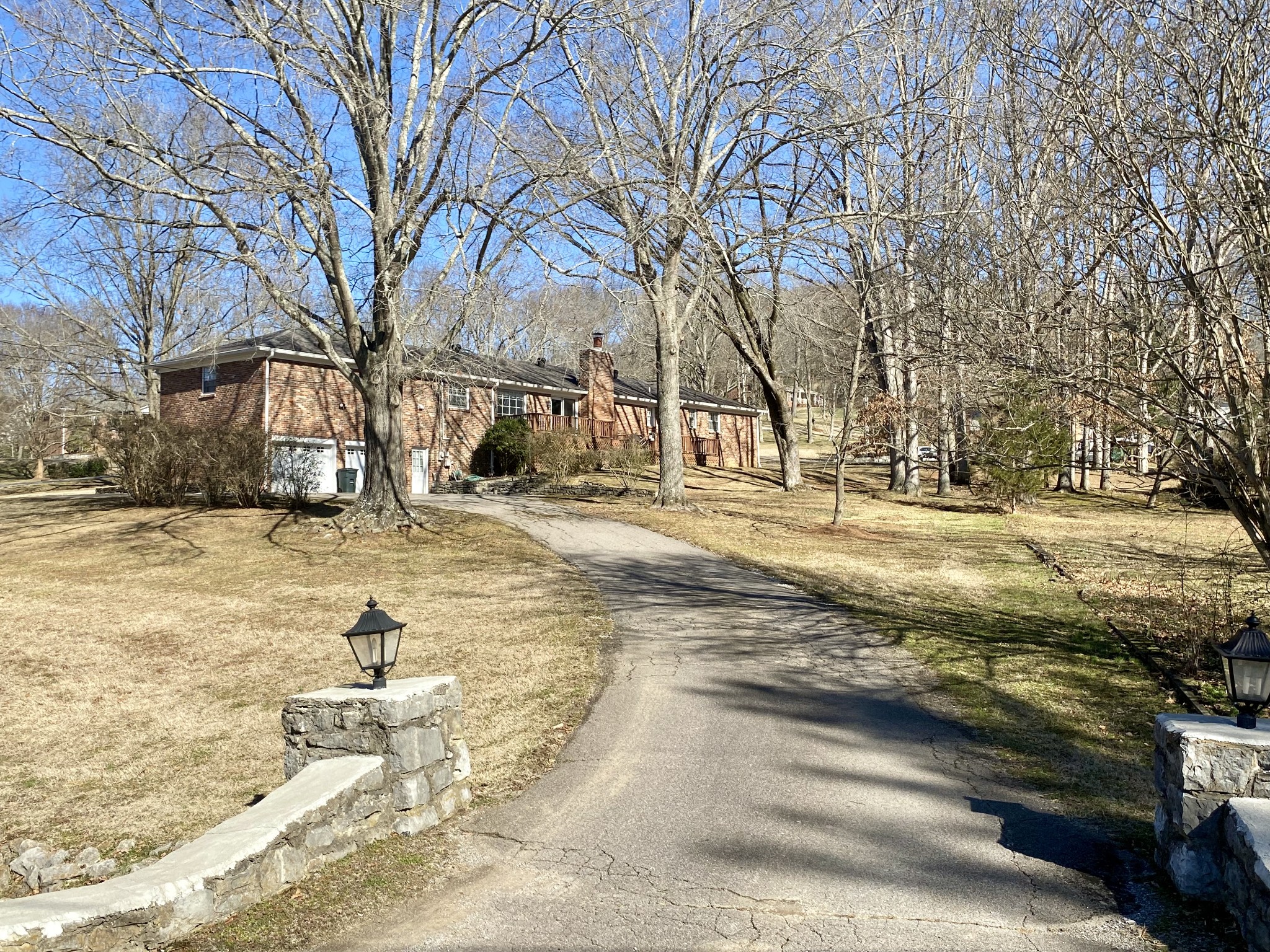628 Forest Park Dr