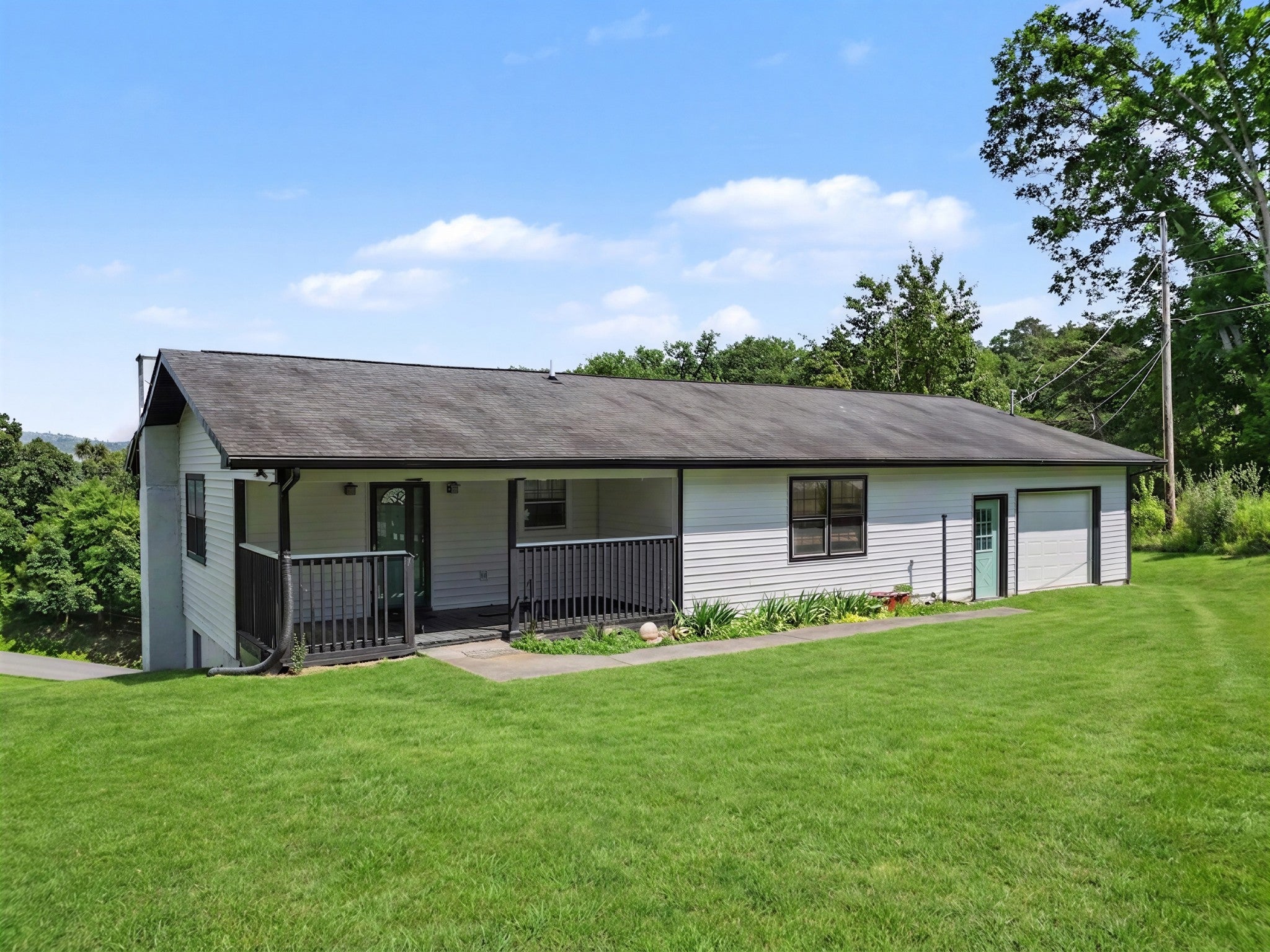 3113 Noland Dr