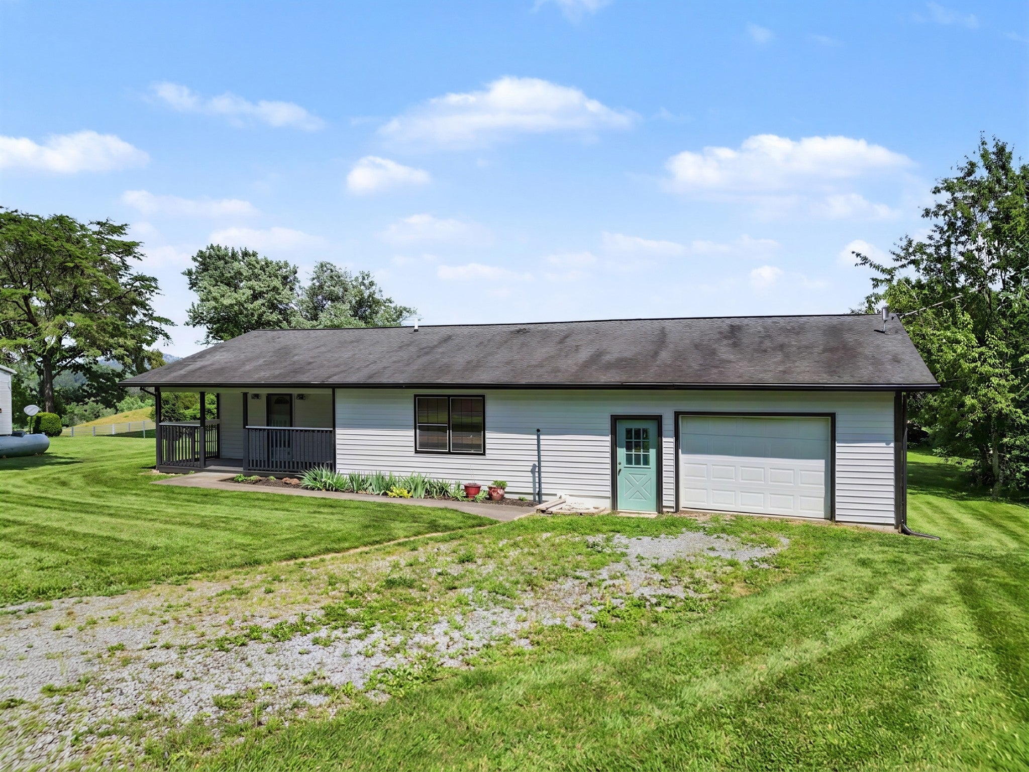 3113 Noland Dr