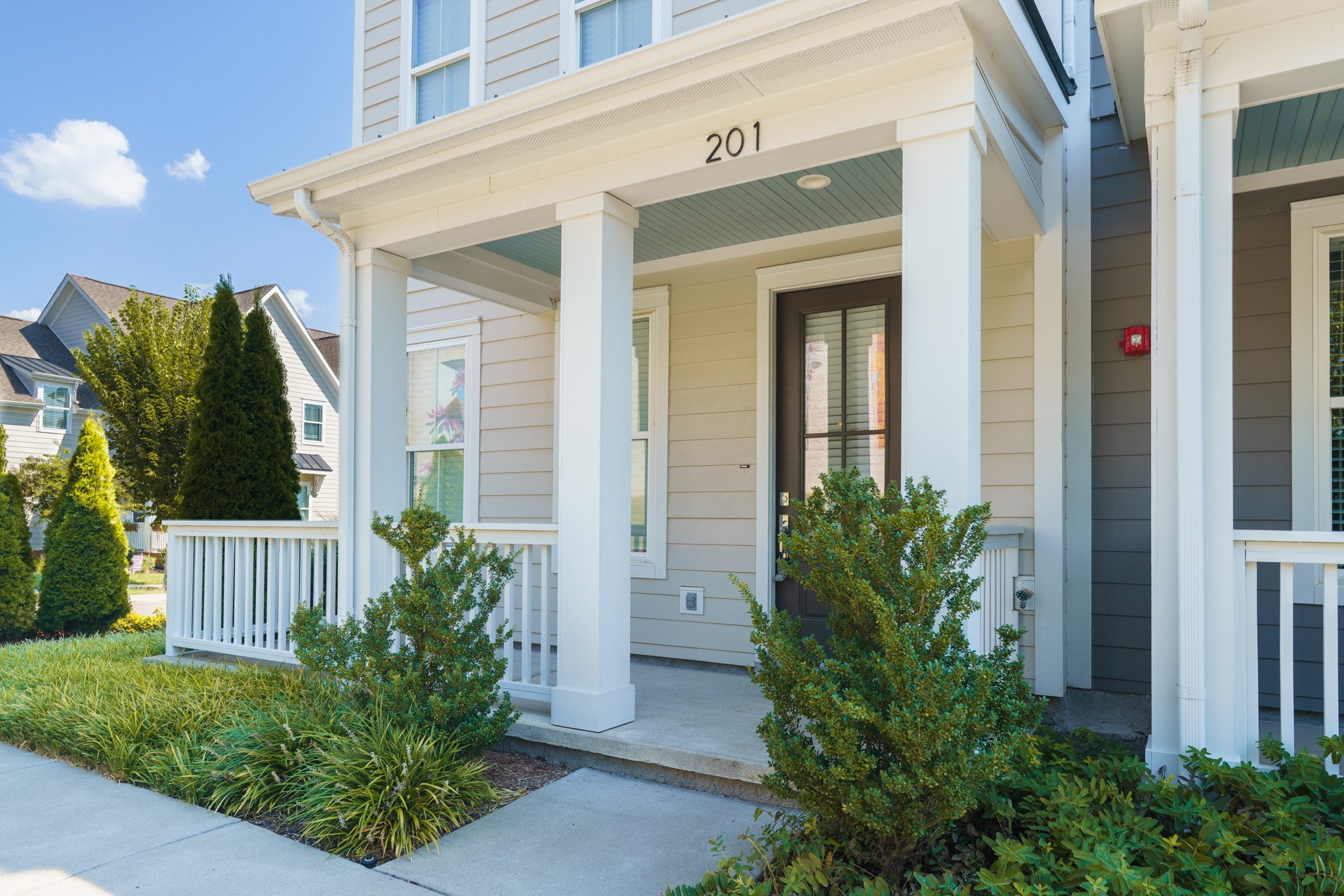 201 Ribbon Ln