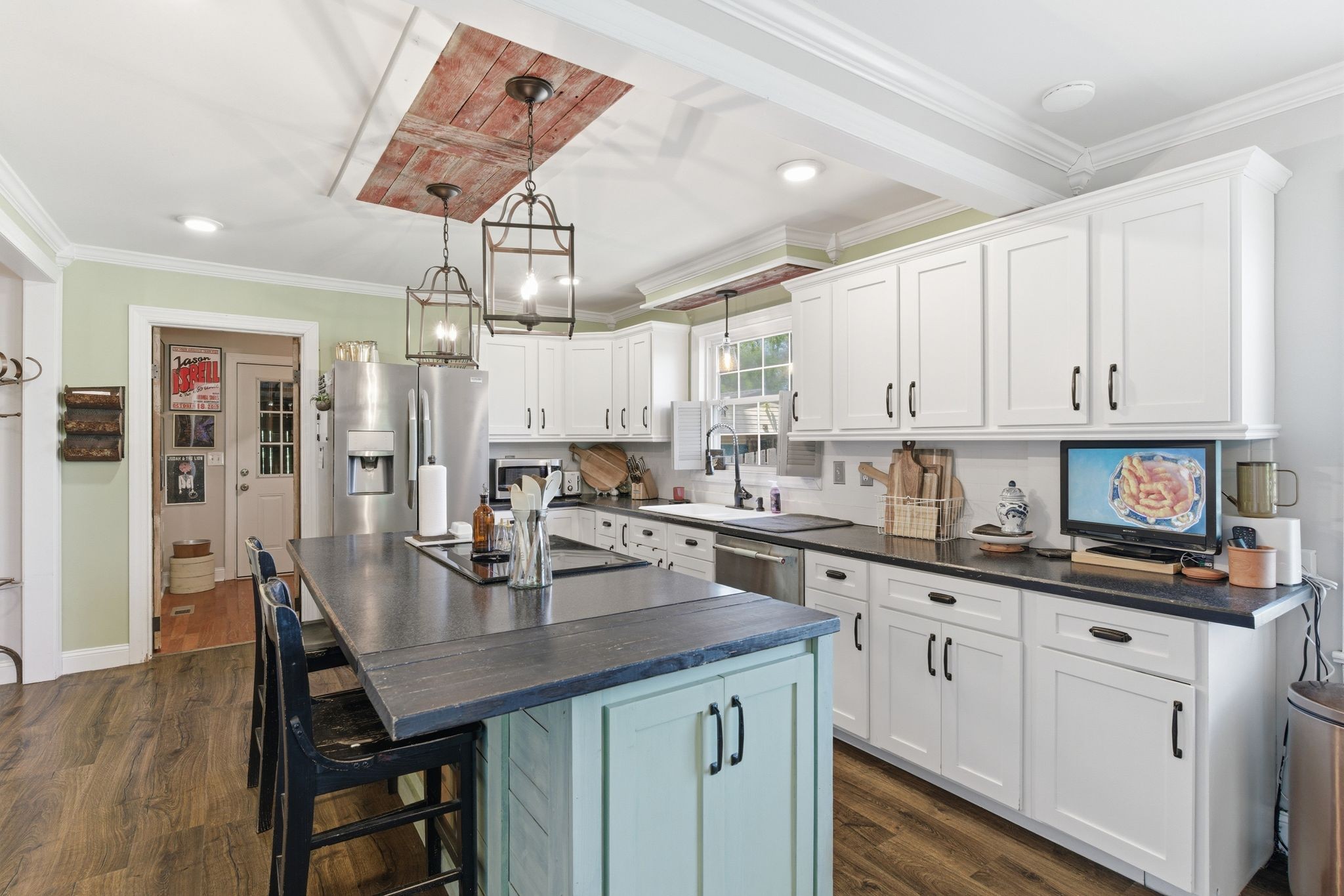 601 N Palmers Chapel Rd