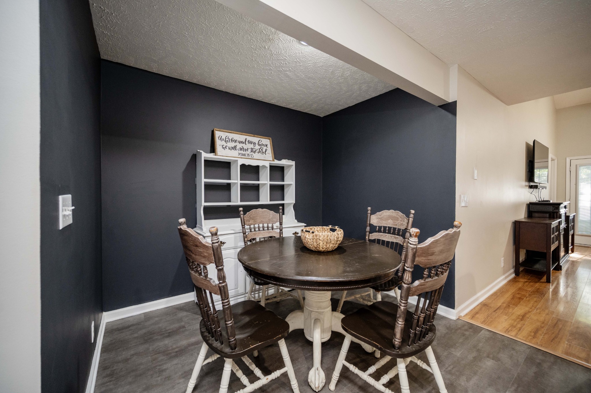 4908 Laura Jeanne Blvd