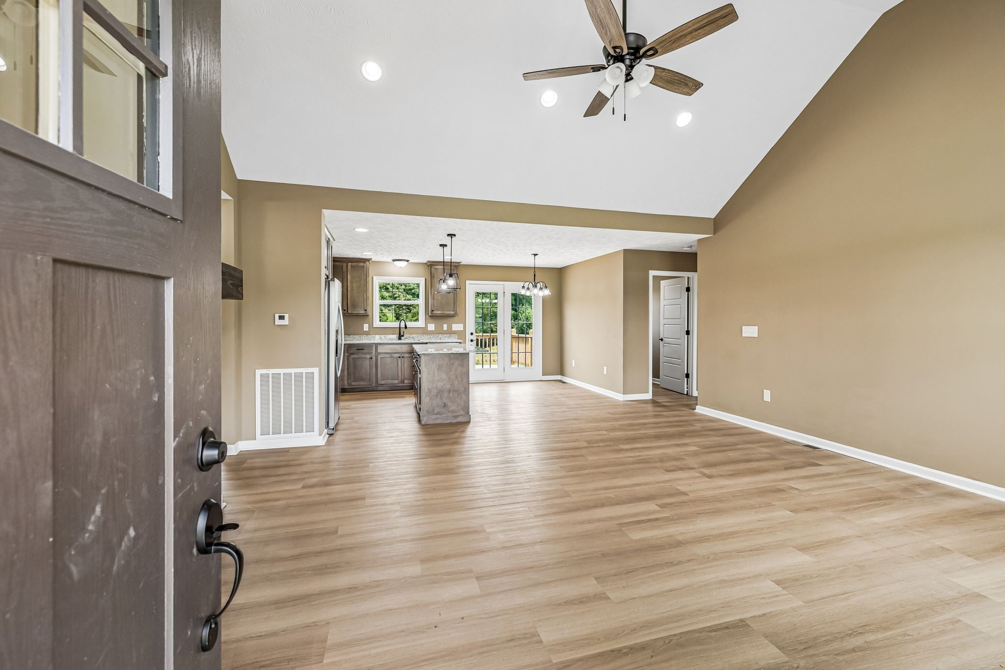 32 Iris Way