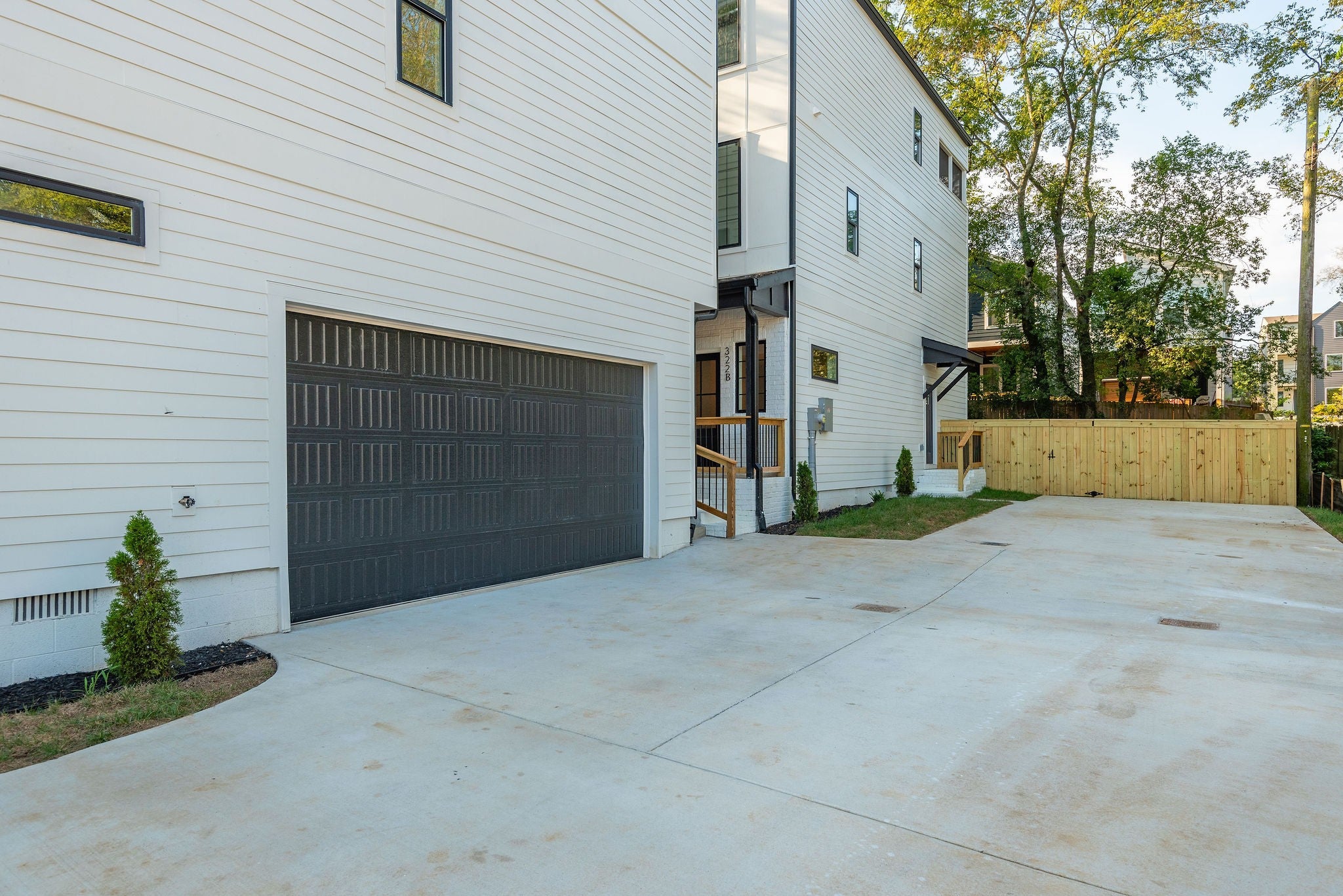 4-bed condo for sale in Nashville, TN 37207, 322a Queen Ave 322a Queen Ave, Nashville TN 37207 4-bed condo, photo 5 of 43