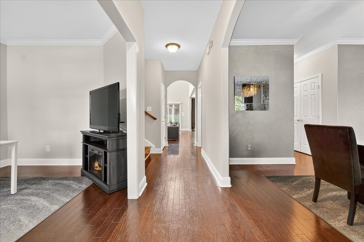 121 Windmill Pointe Cir