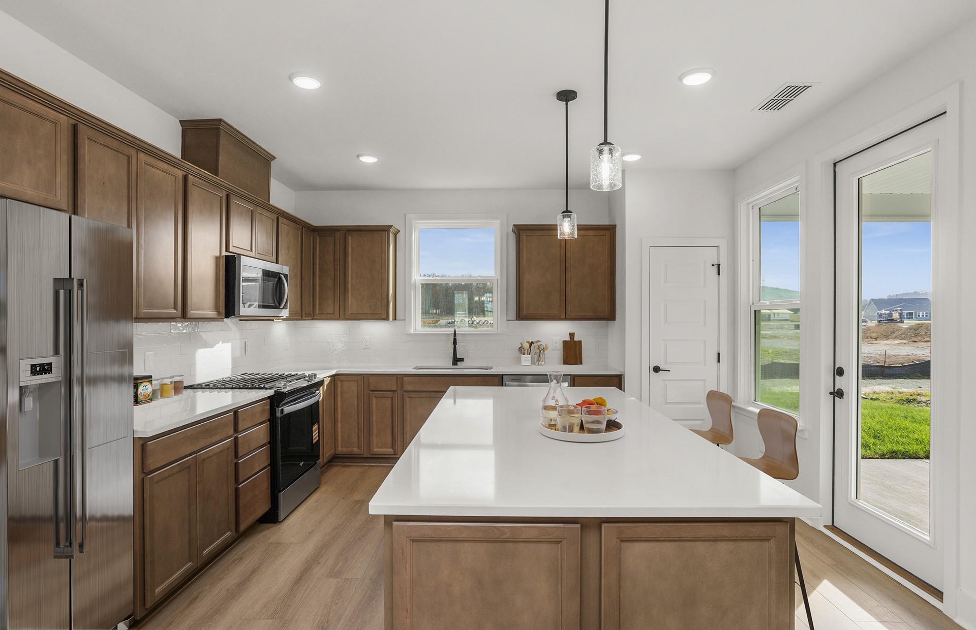 512 Scarlet Oak Road