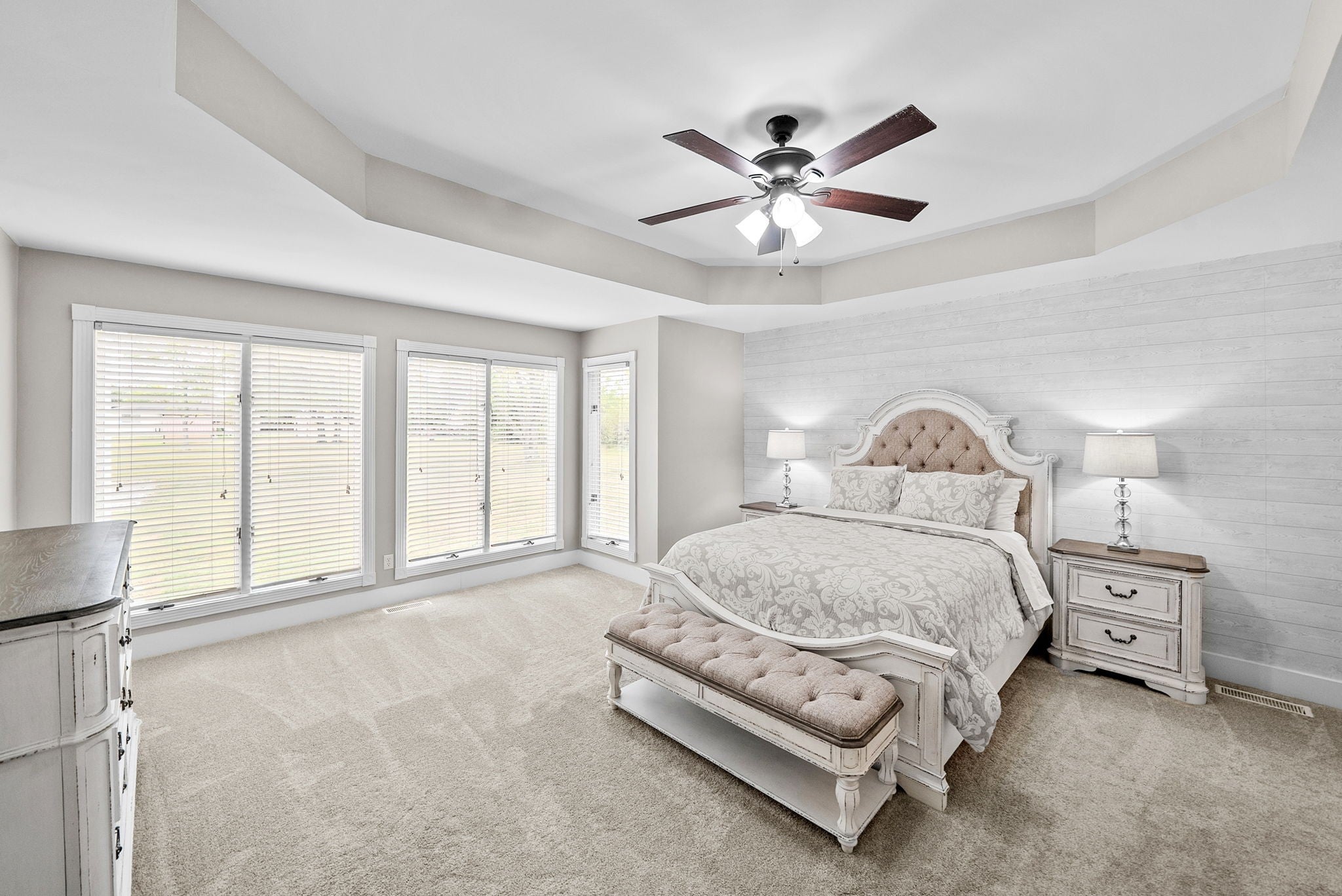 114 Skylark Dr