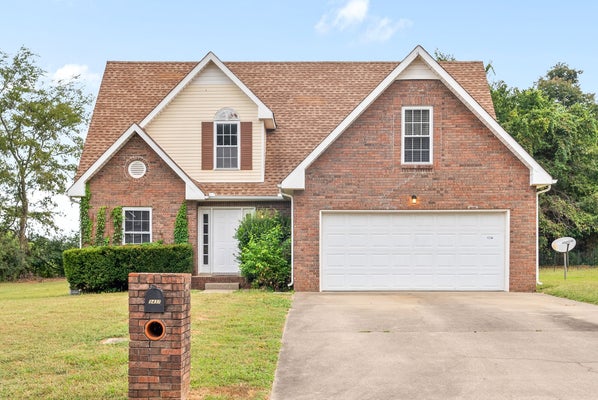 3437 EASTWOOD DR, CLARKSVILLE, TN 37043 - Image d4a63a0dabf7ccf9c7b3e3675c87f678/82675447