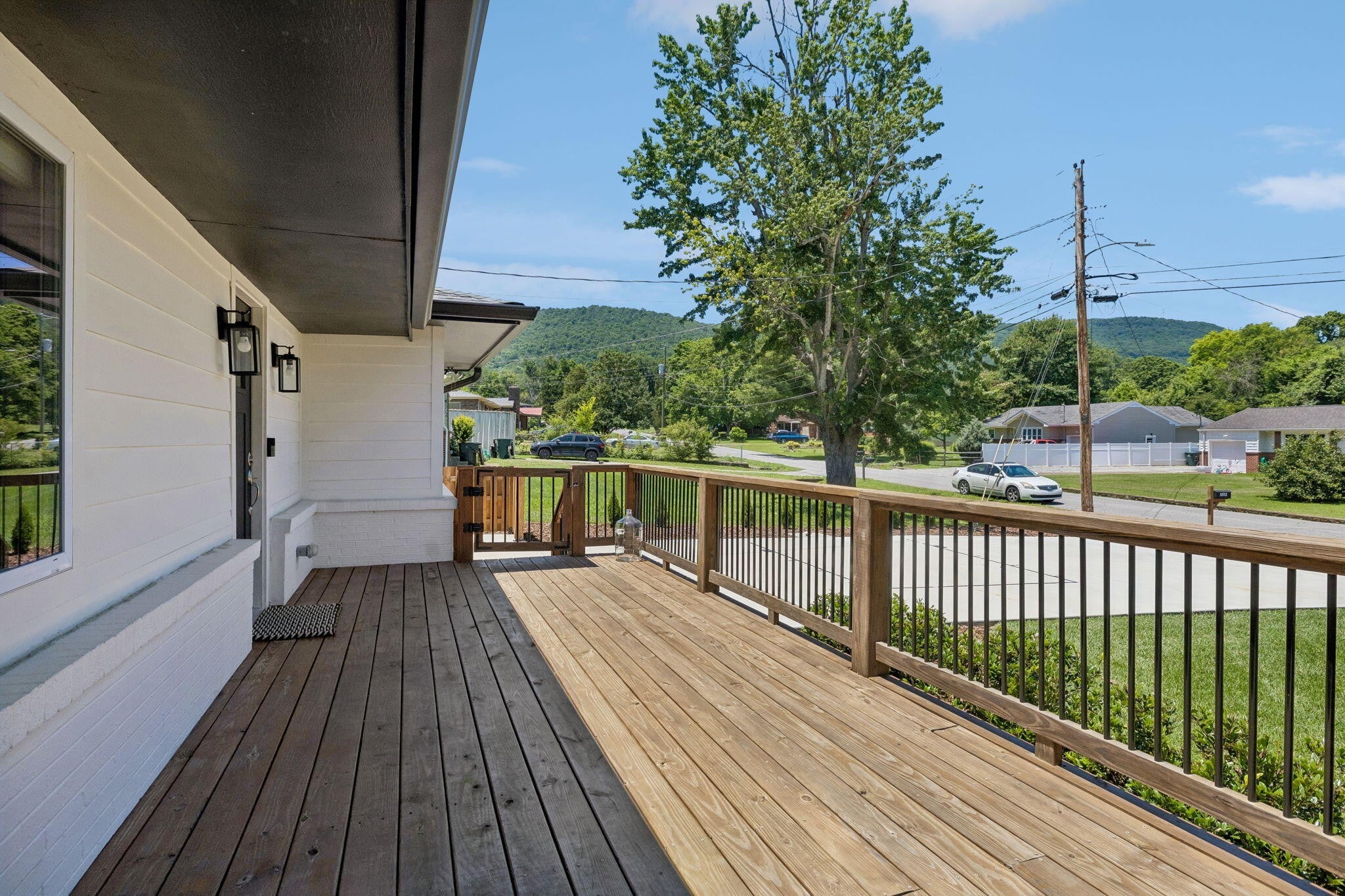 3312 Mountain View Drive