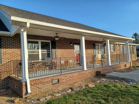 664 Hickory Grove Rd Morrison TN 37357