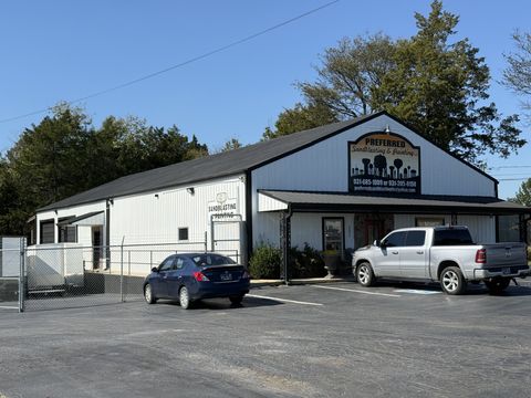 201 Anthony Ln Shelbyville TN 37160