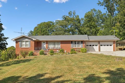 1694 Blue Moon Rd Columbia TN 38401