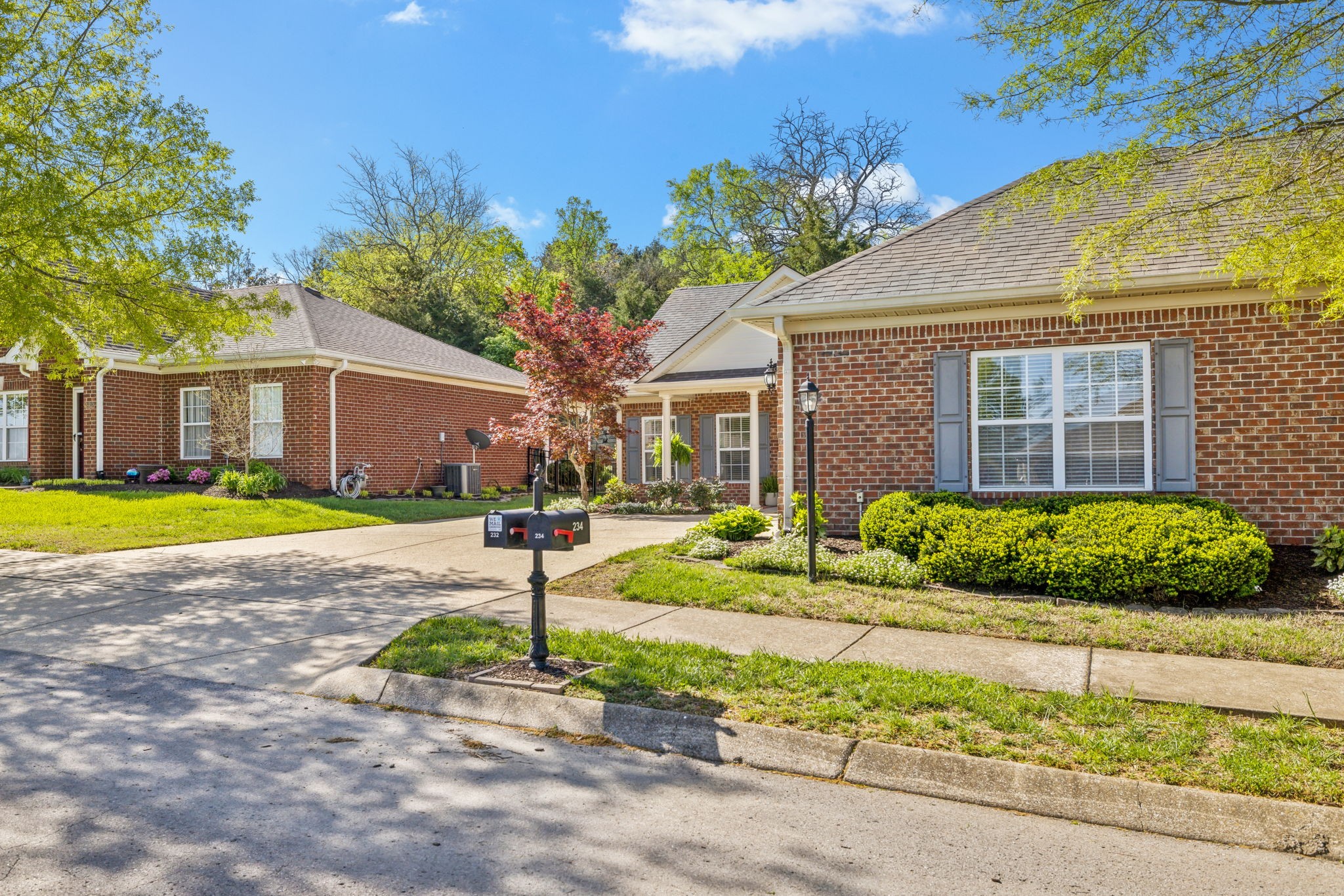 232 Wrennewood Ln
