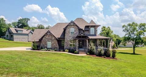 Photo of 1043 Emerald Valley Dr, Castalian Springs, TN 37031 (MLS # 3220517)