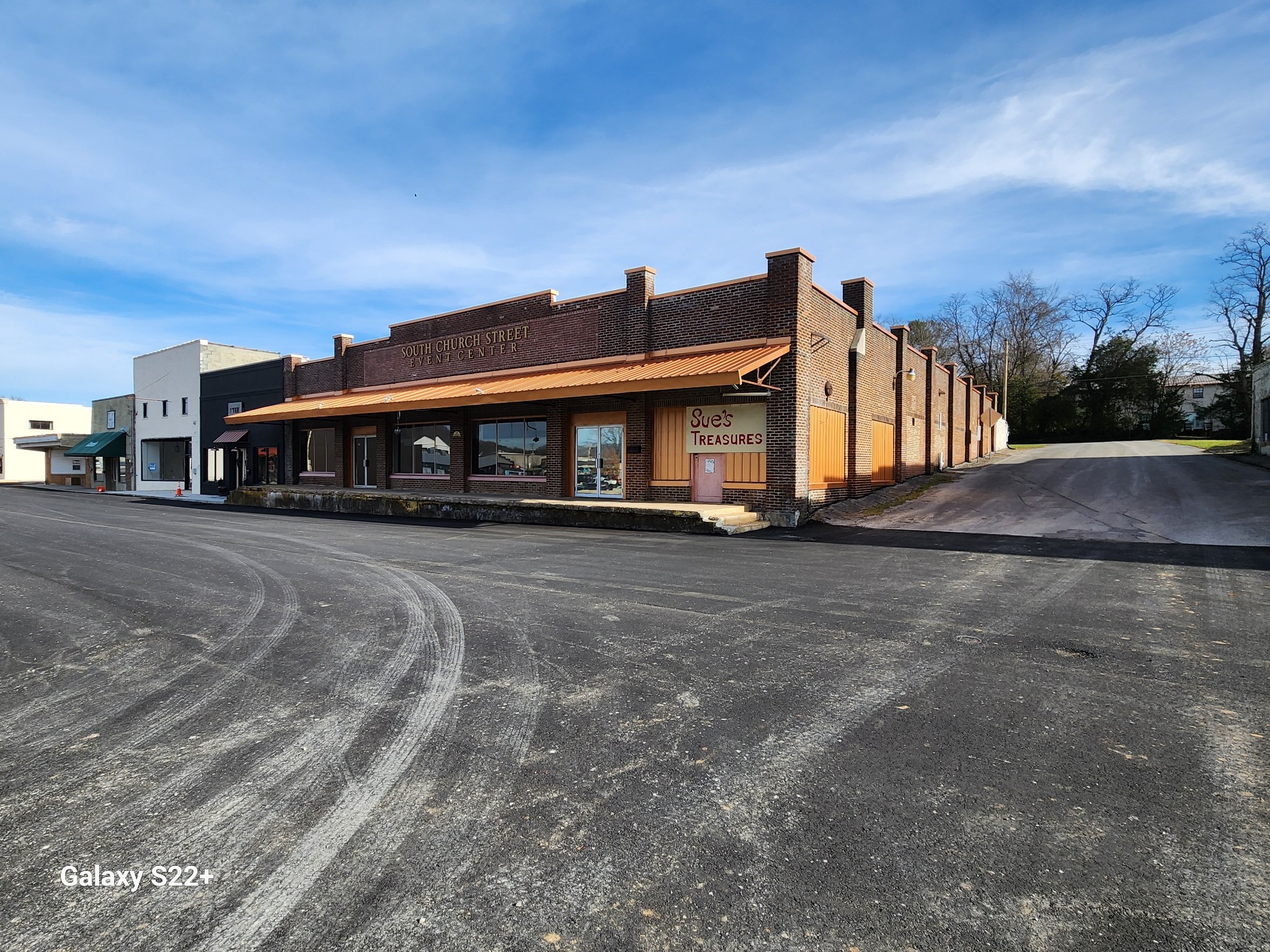 Photo 1 of 18 — 313 S Church St, Livingston, TN 38570