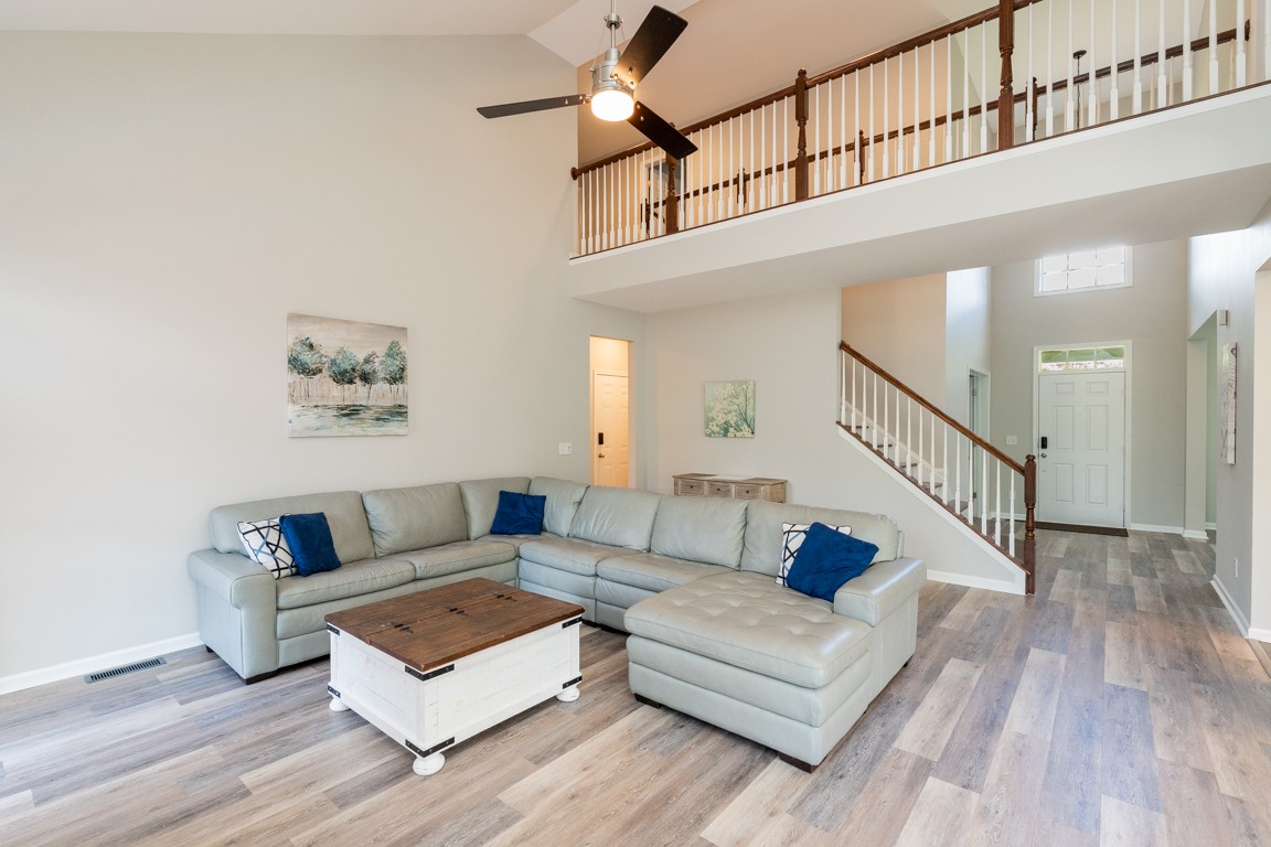 105 Paddock Place Dr