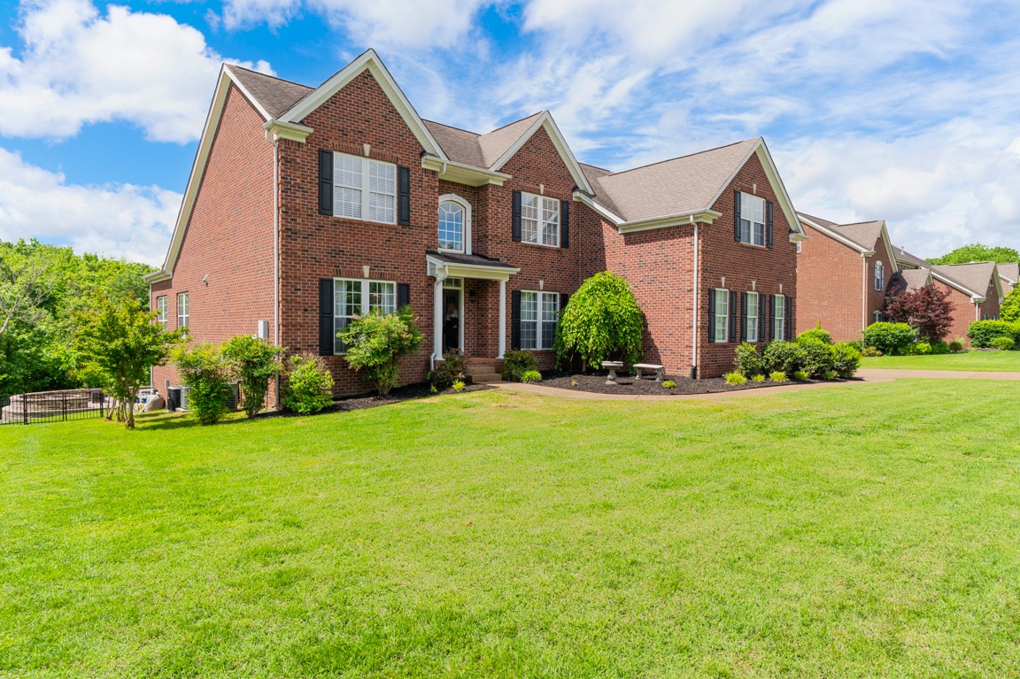 105 Paddock Place Dr