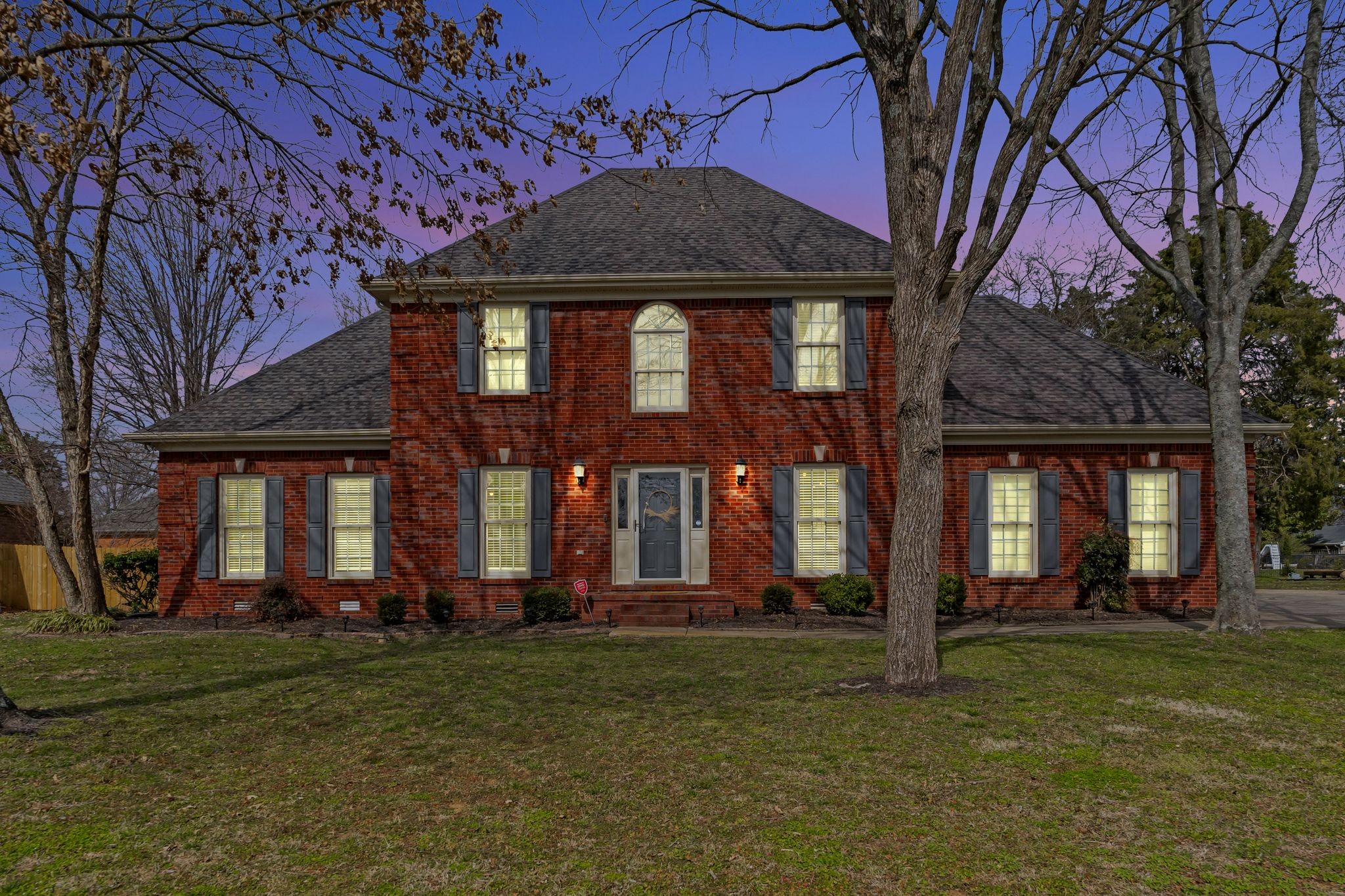 Murfreesboro, Tennessee 37129, United States, 5 Bedrooms Bedrooms, ,4 BathroomsBathrooms,Residential,Active,83167
