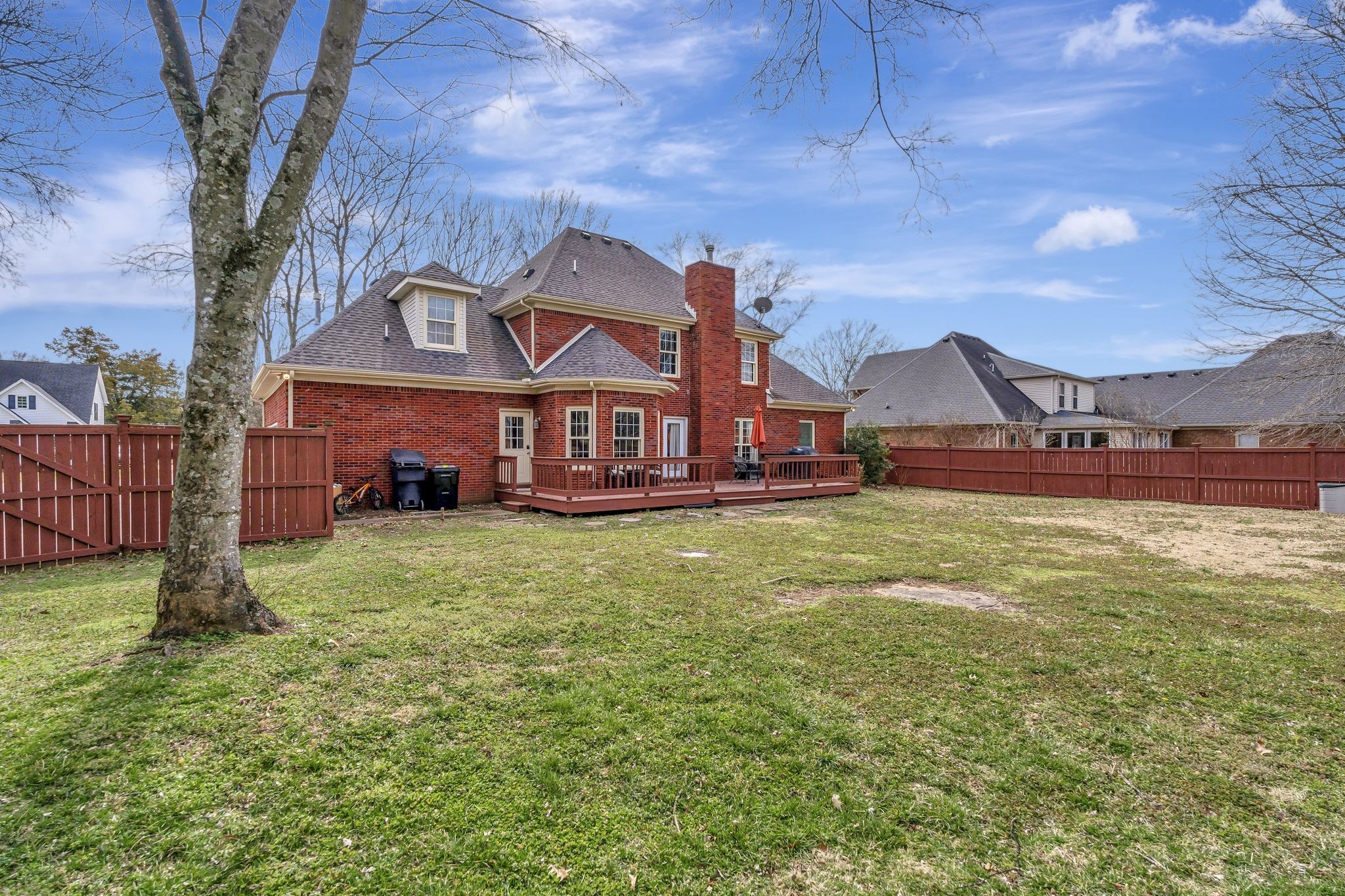 Murfreesboro, Tennessee 37129, United States, 5 Bedrooms Bedrooms, ,4 BathroomsBathrooms,Residential,Active,83167