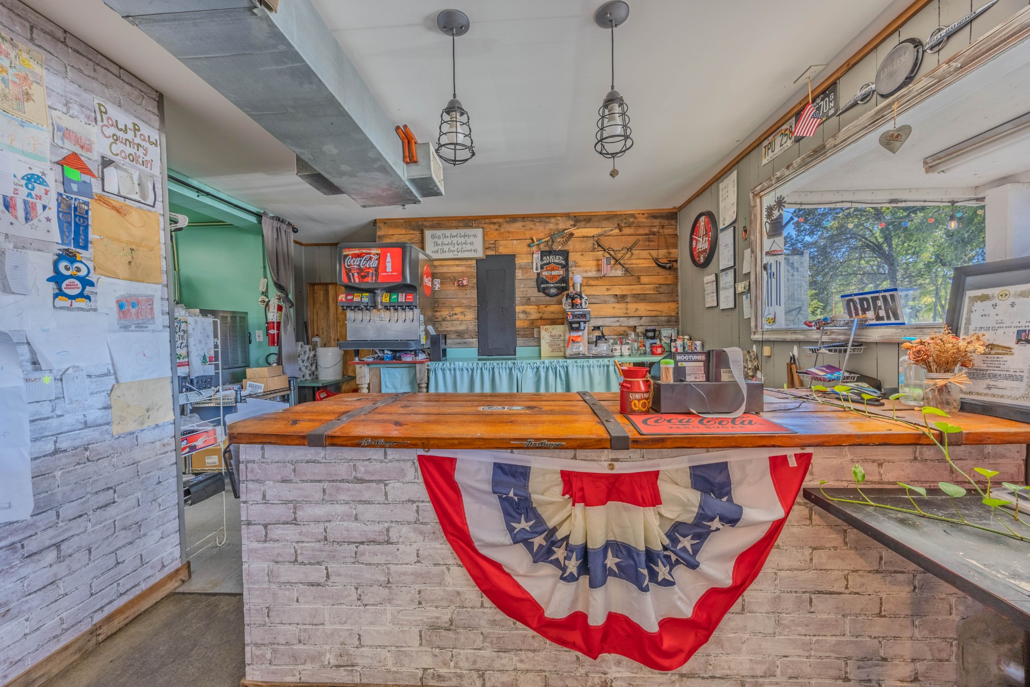 415 Cumberland St W