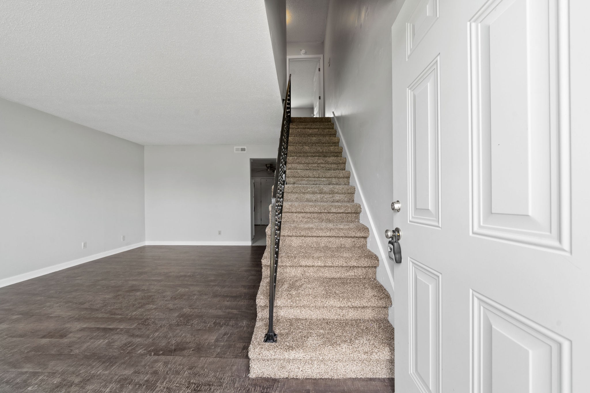 1231 Stateline Rd 46