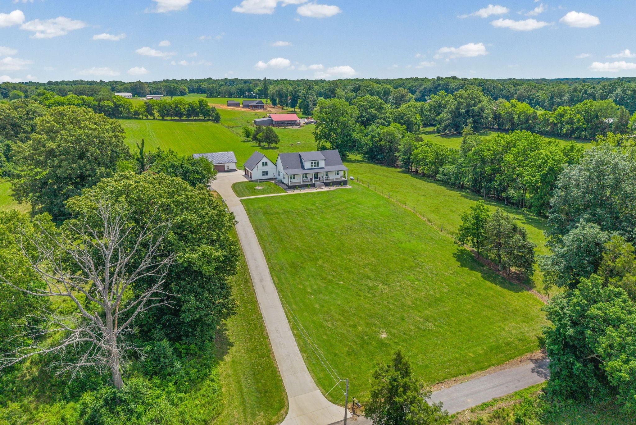 2947 Ellis Rd