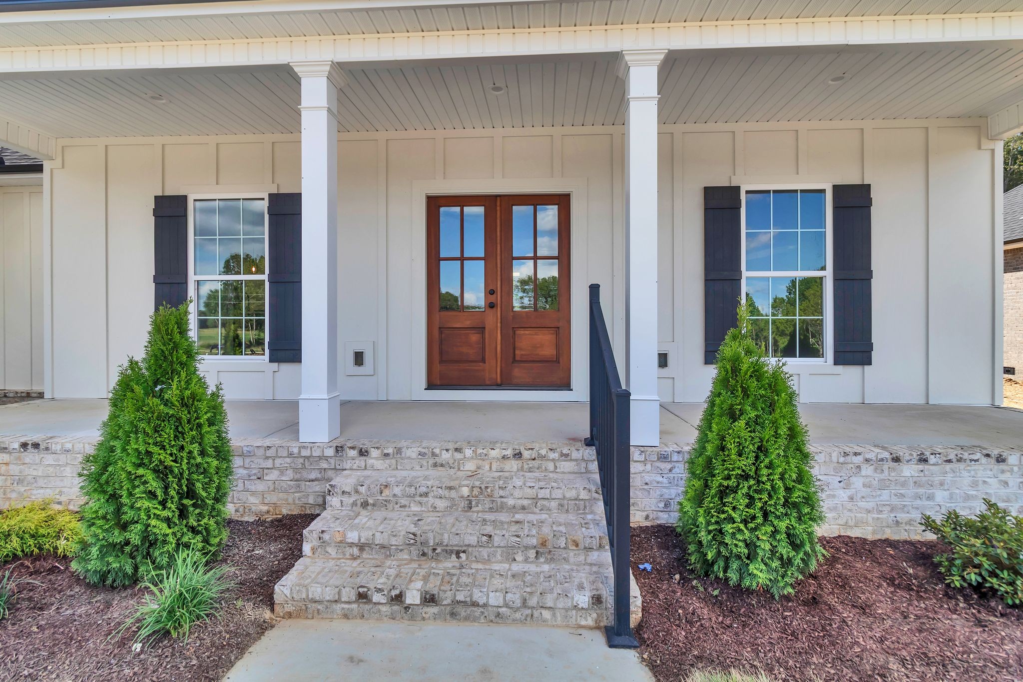 114 Stonebrook Dr