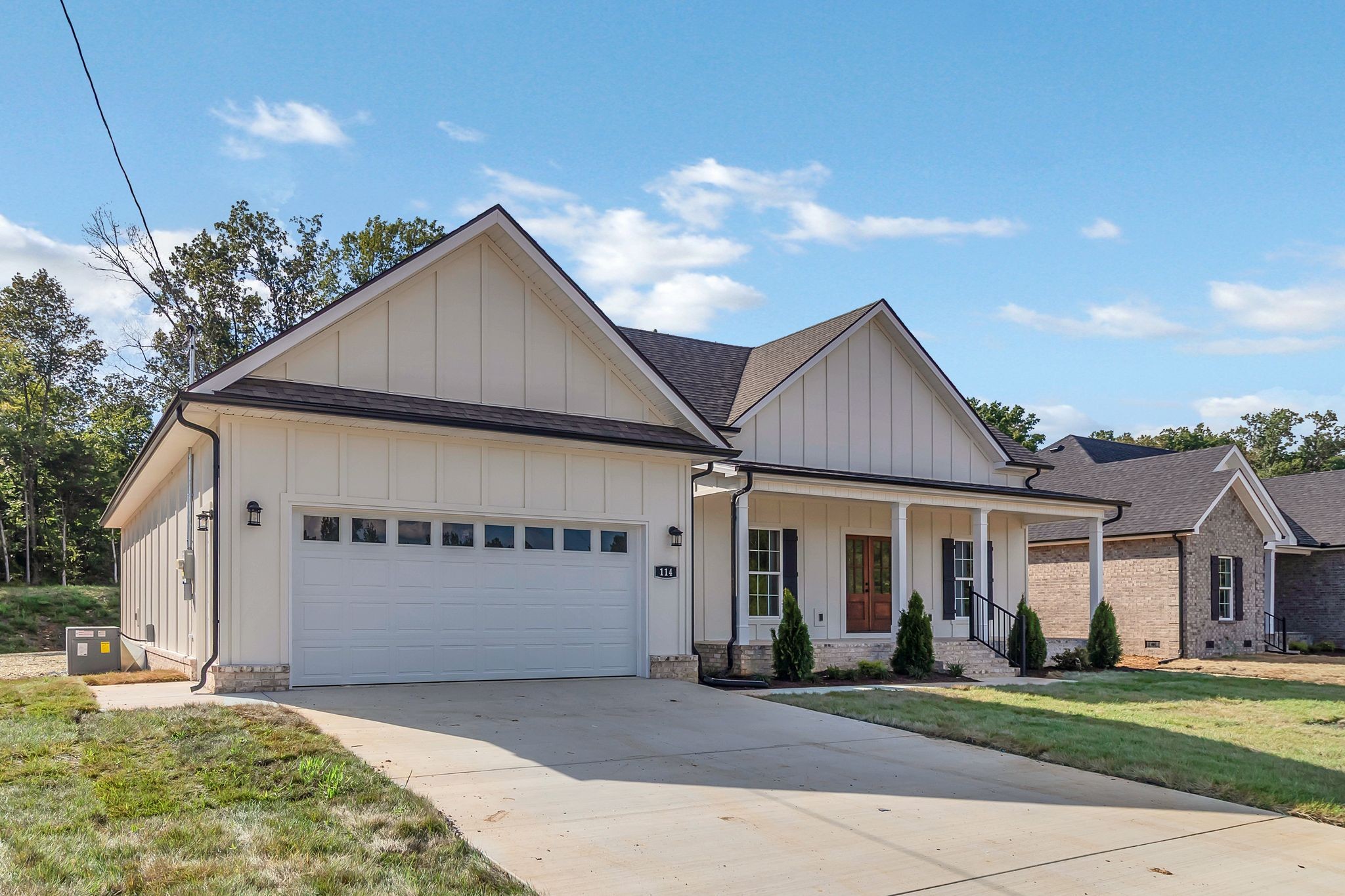 114 Stonebrook Dr