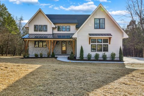 671 Baker Rd Columbia TN 38401