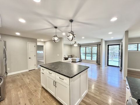 1817 Crestview Dr Pulaski TN 38478