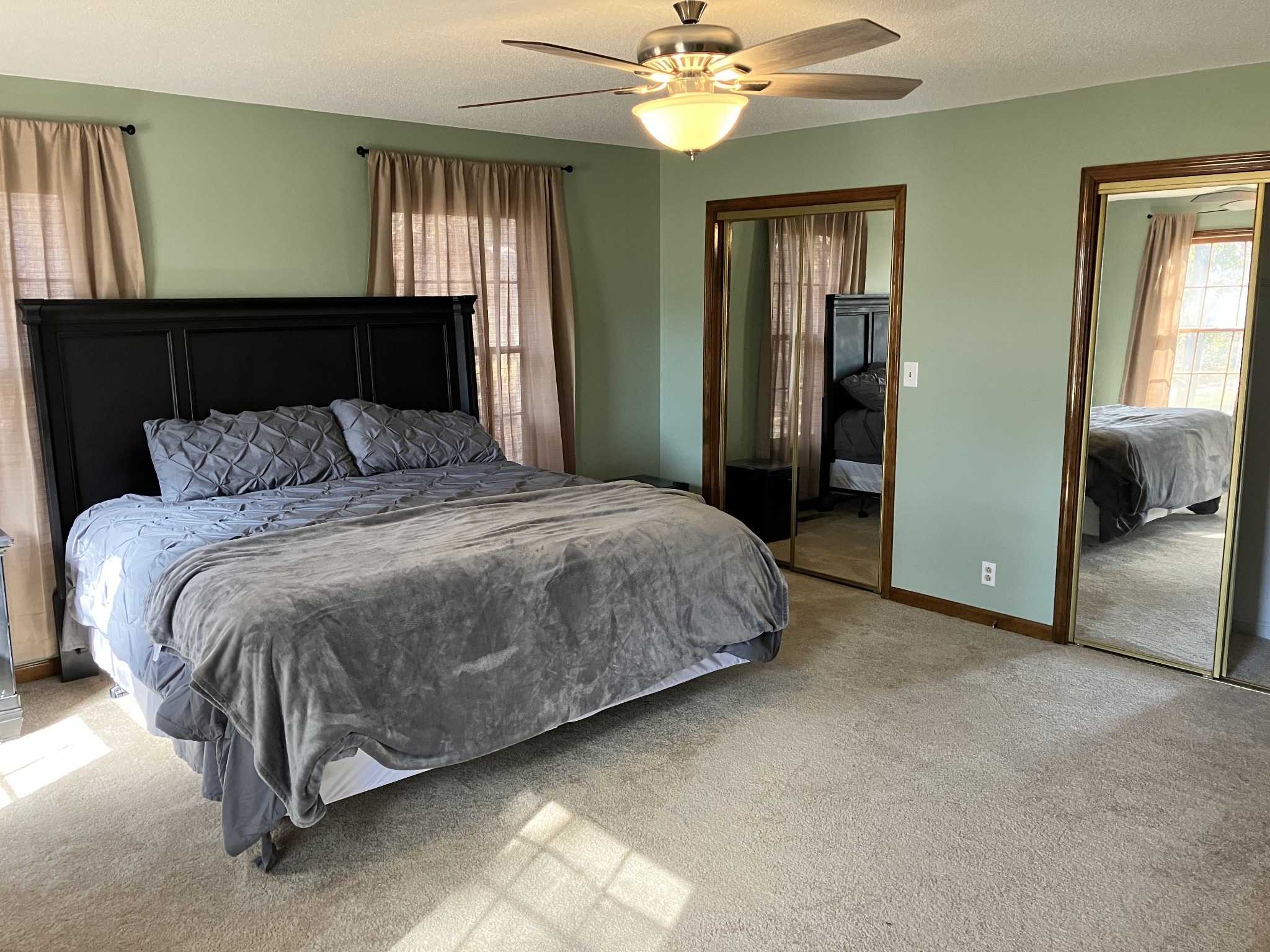 Columbia, Tennessee 38401, United States, 4 Bedrooms Bedrooms, ,2 BathroomsBathrooms,Residential,Active,10445