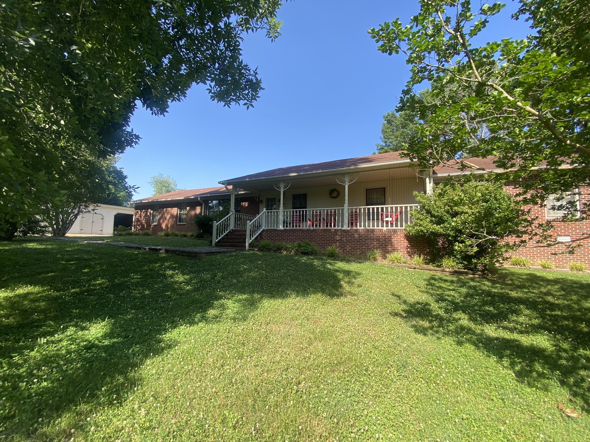 Columbia, Tennessee 38401, United States, 4 Bedrooms Bedrooms, ,2 BathroomsBathrooms,Residential,Active,10445