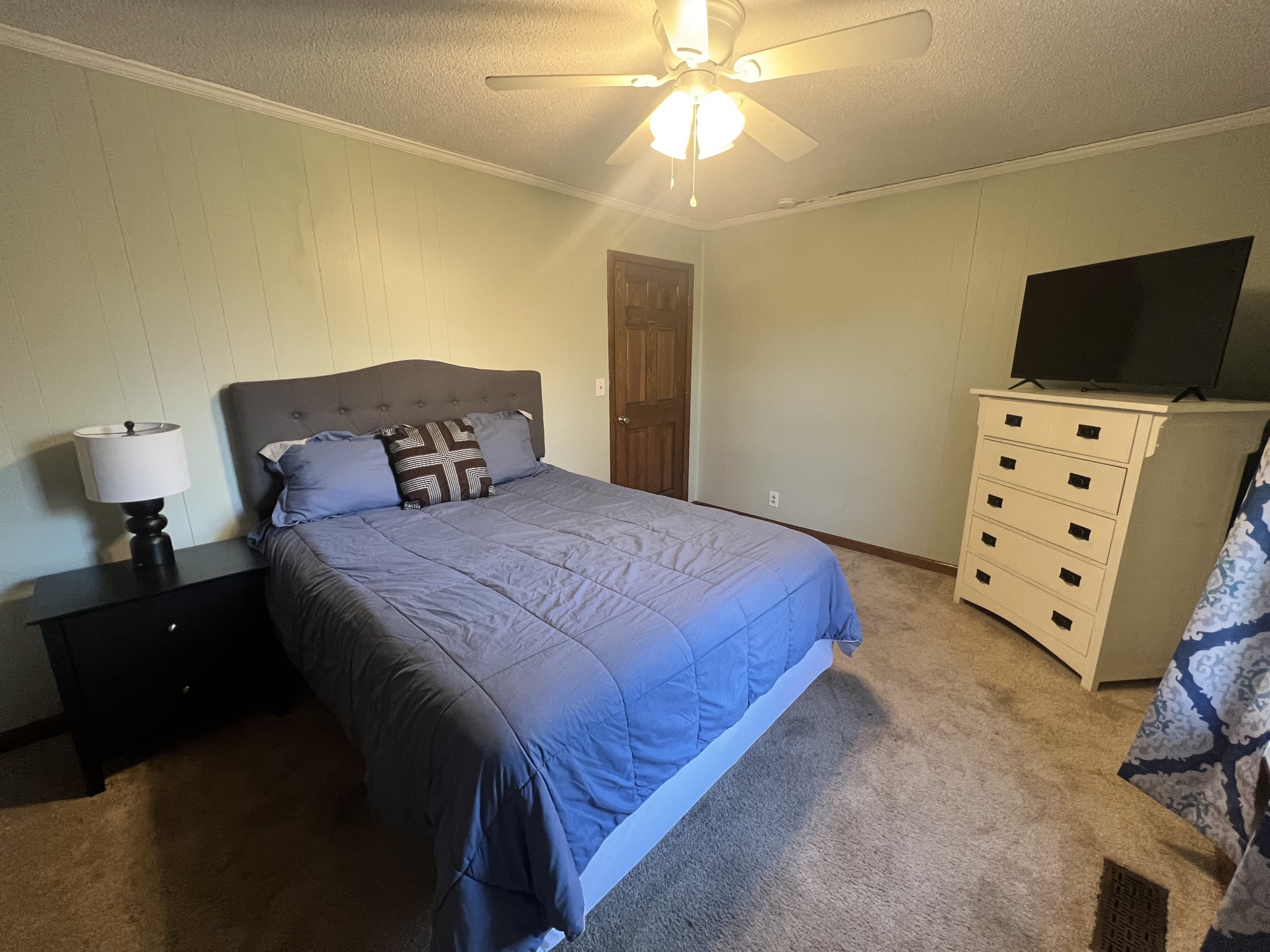 Columbia, Tennessee 38401, United States, 4 Bedrooms Bedrooms, ,2 BathroomsBathrooms,Residential,Active,10445