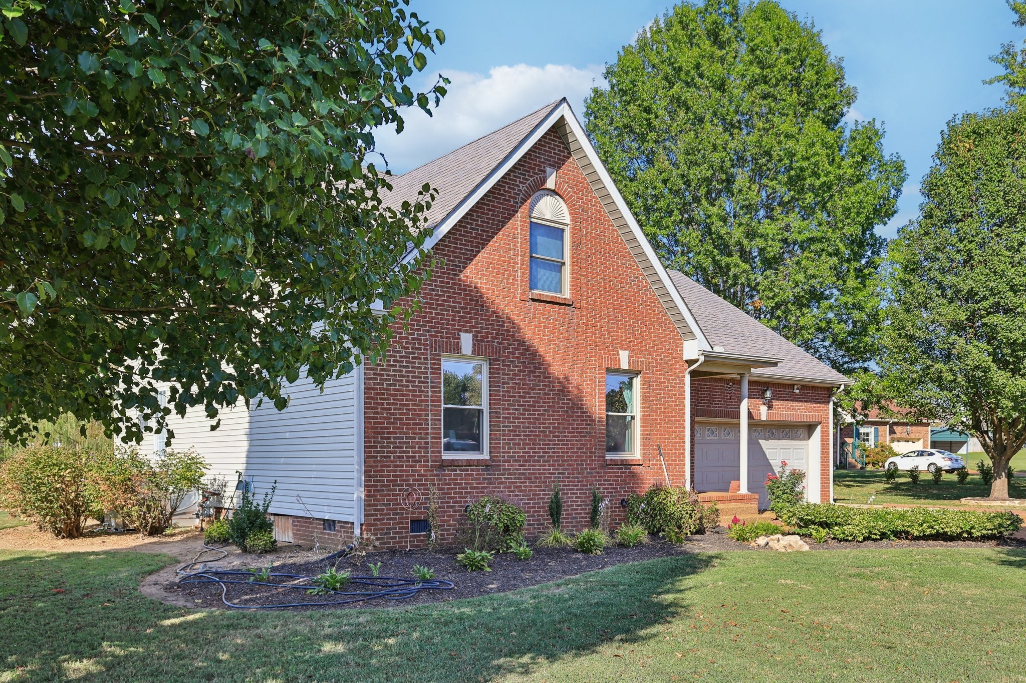202 Grant Ct